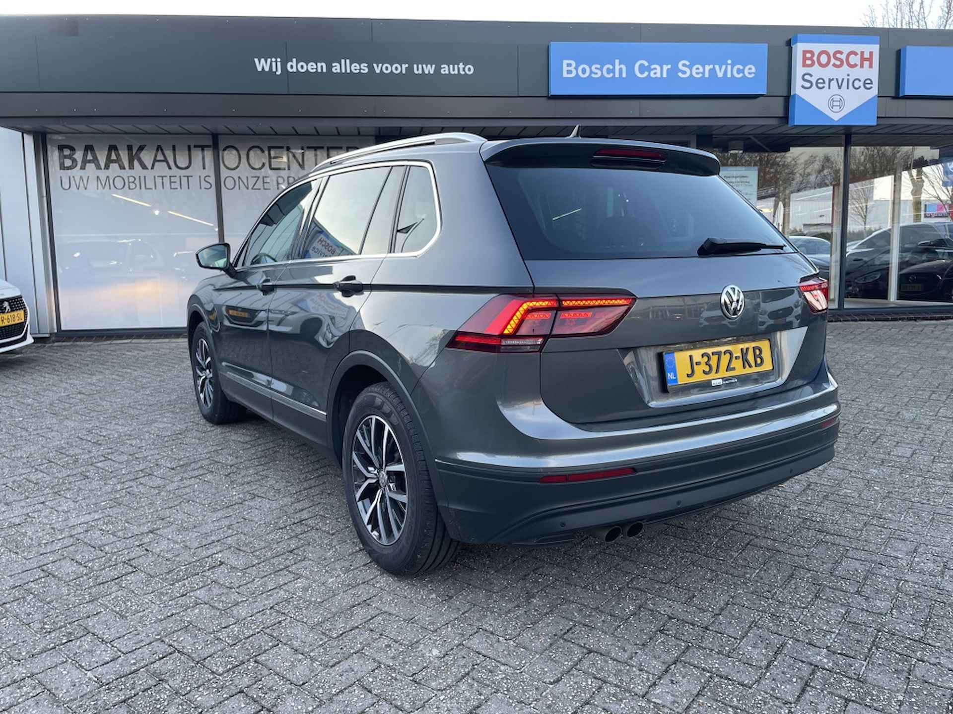 Volkswagen Tiguan 1.5 TSI ACT CL Bns | Pano | Carplay | Massagestoel | Advance Pac - 4/28