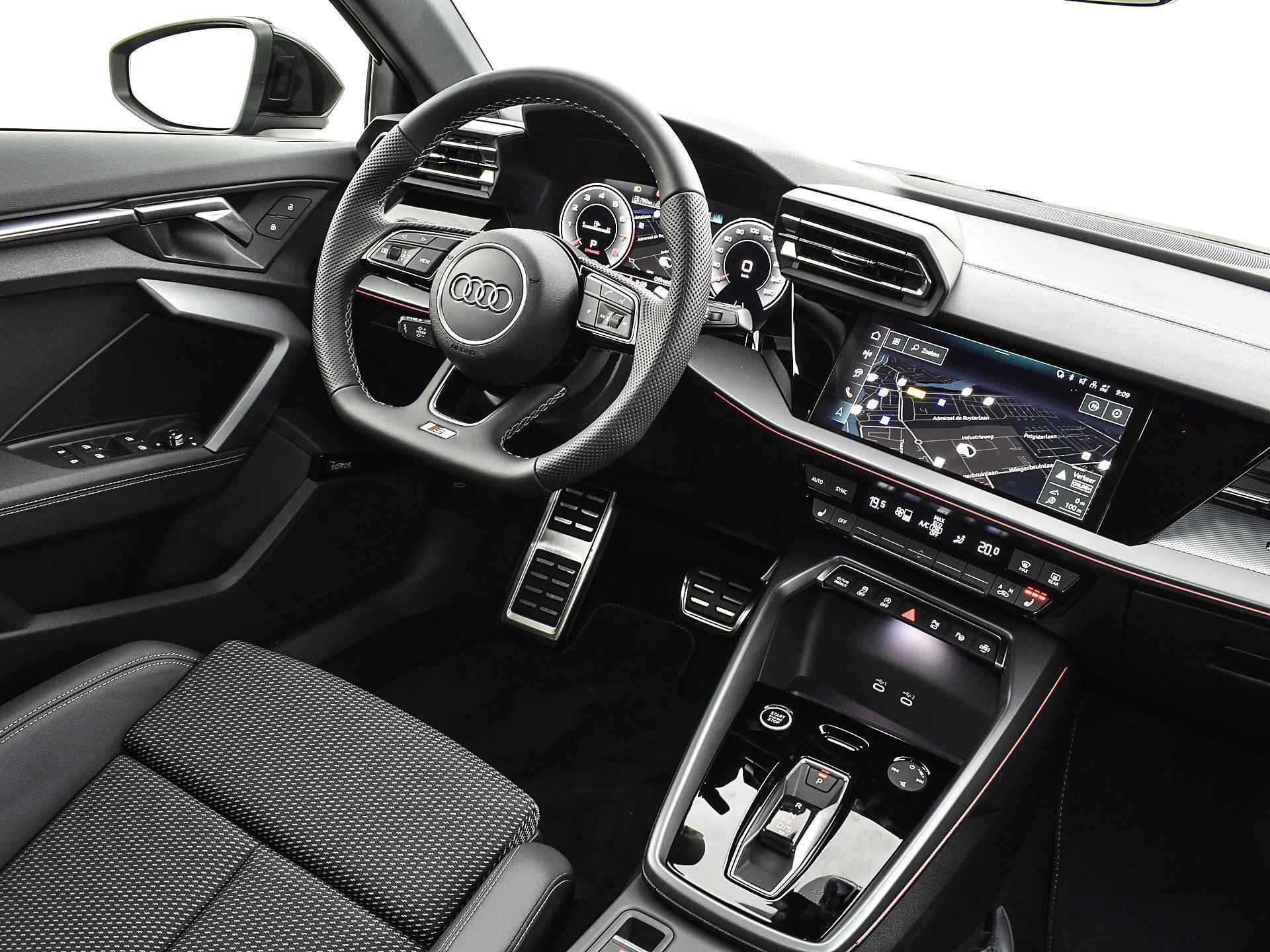 Audi A3 Sportback 35 TFSI S Edition 150 pk · Facelift· 18" LM Velgen · Matrix-Led · Sonos Premium 3D - 8/25