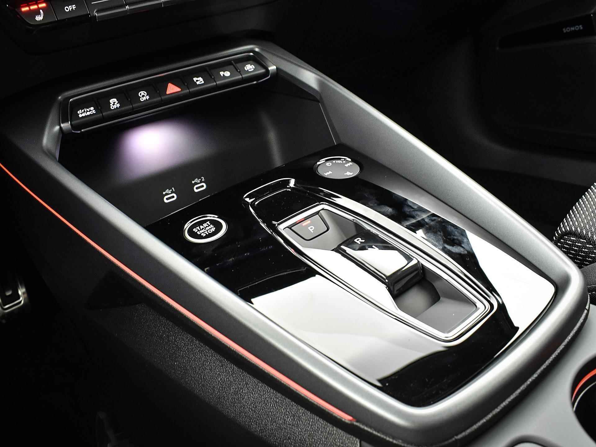 Audi A3 Sportback 35 TFSI S Edition 150 pk · Facelift· 18" LM Velgen · Matrix-Led · Sonos Premium 3D - 25/25