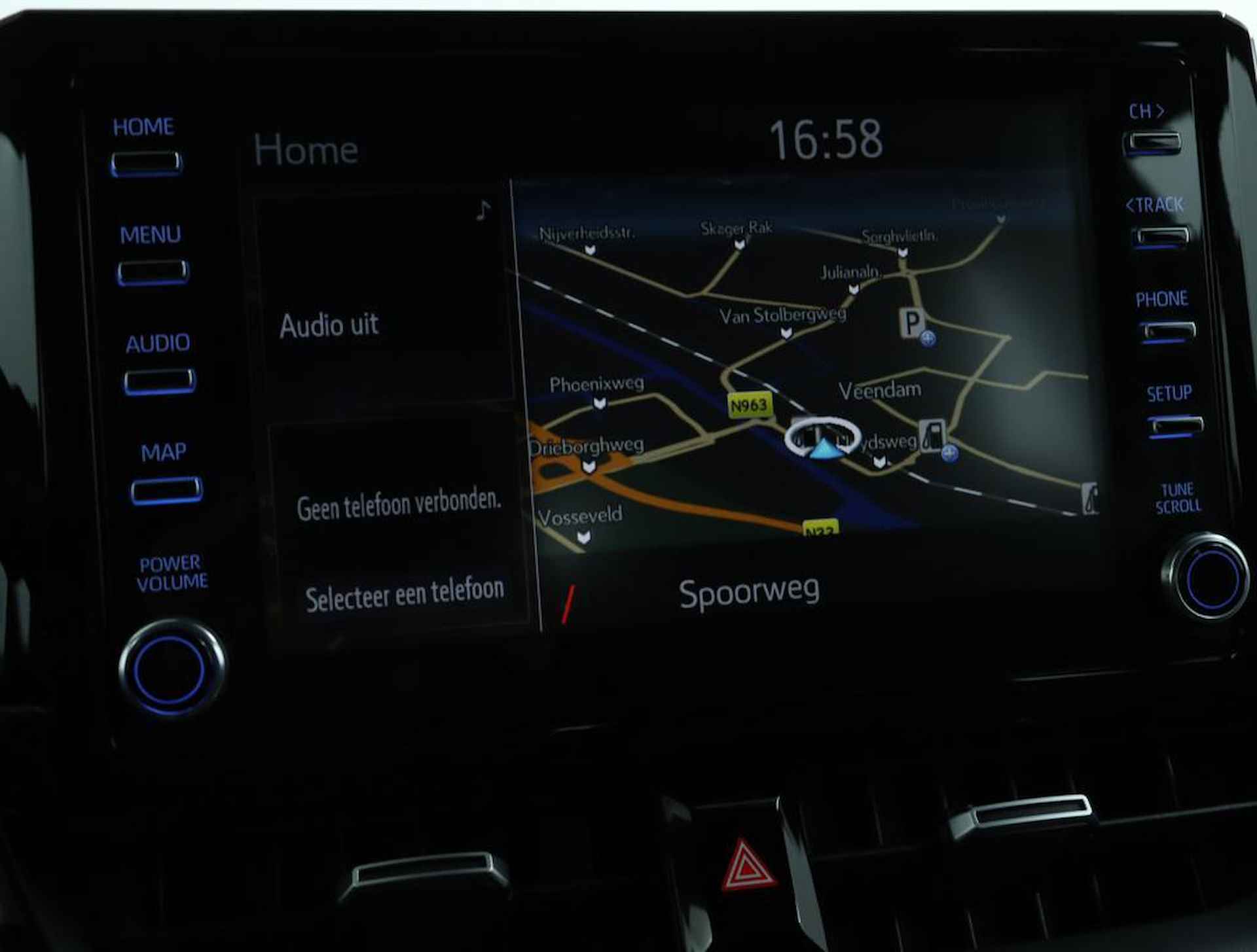 Toyota Corolla Touring Sports 1.8 Hybrid Business Intro | Adaptive Cruise Control | Apple Carplay | Android Auto | Parkeersensoren | Achteruitrijcamera | Navigatie | Head-up Display | - 27/50