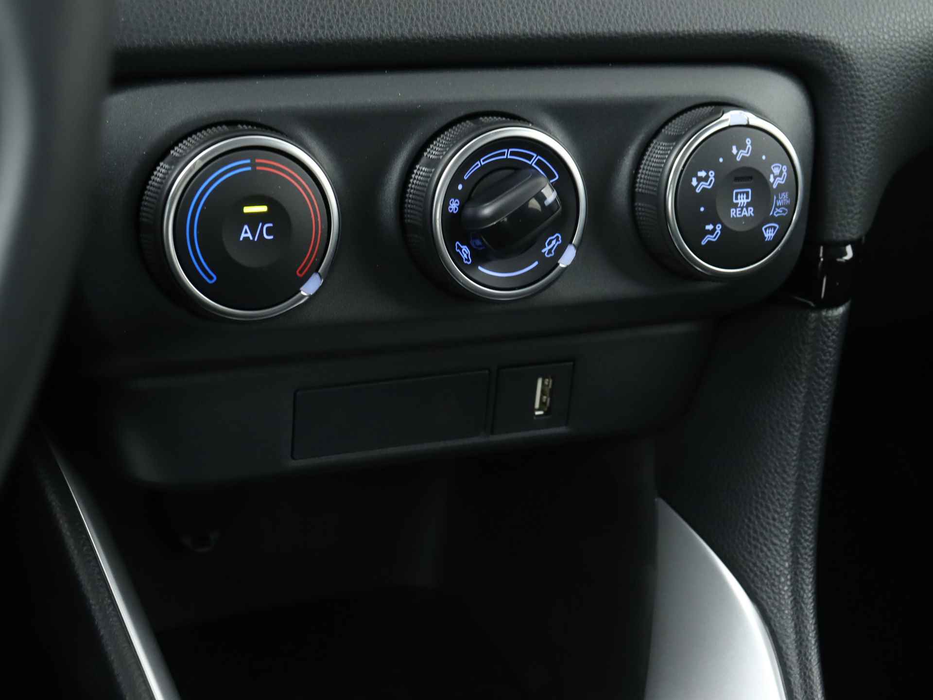 Toyota Yaris 1.5 VVT-i Dynamic | Adaptief cruise Controle | Apple CarPlay / Android auto - 10/37