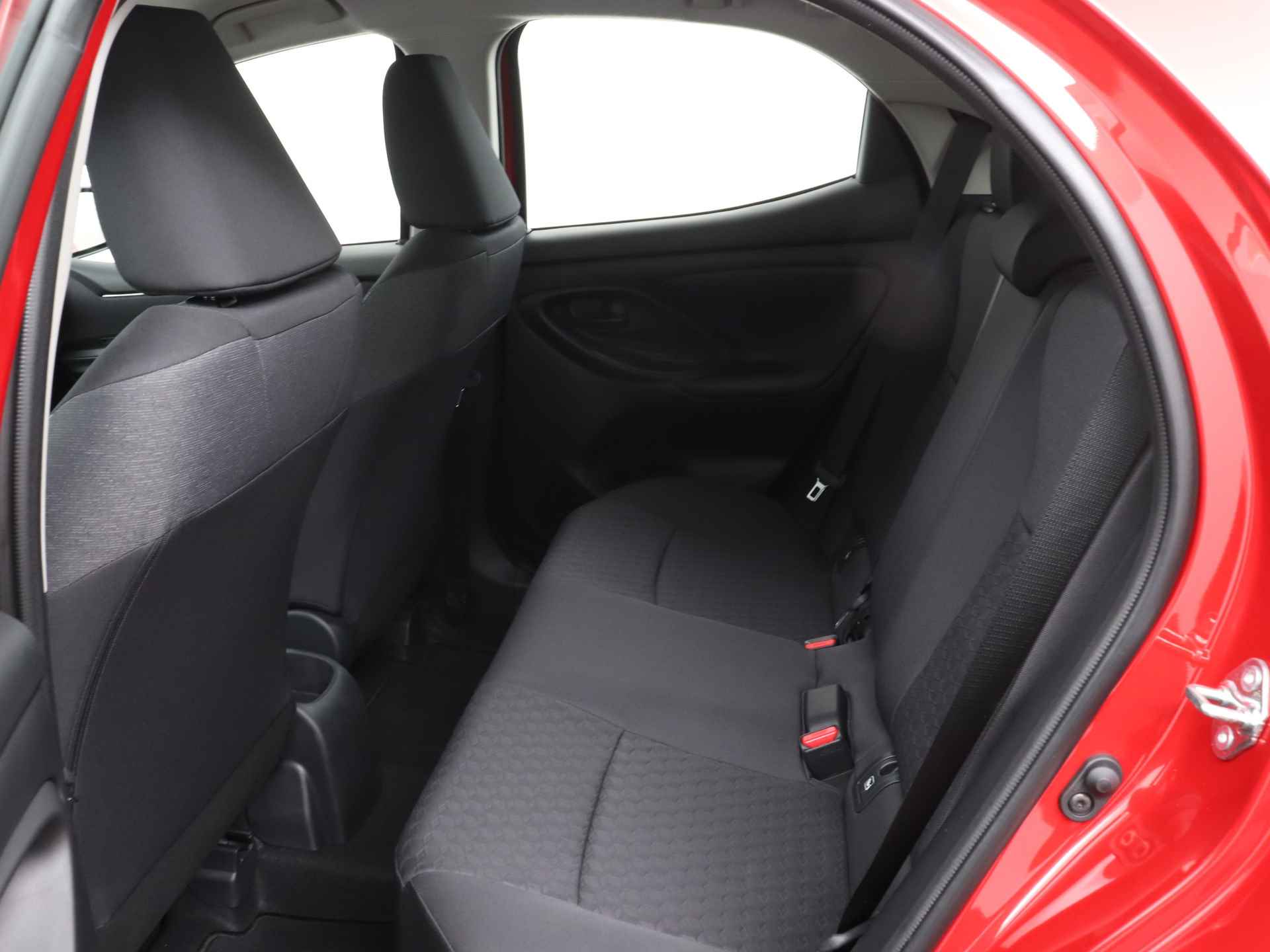 Toyota Yaris 1.5 VVT-i Dynamic | Adaptief cruise Controle | Apple CarPlay / Android auto - 17/37
