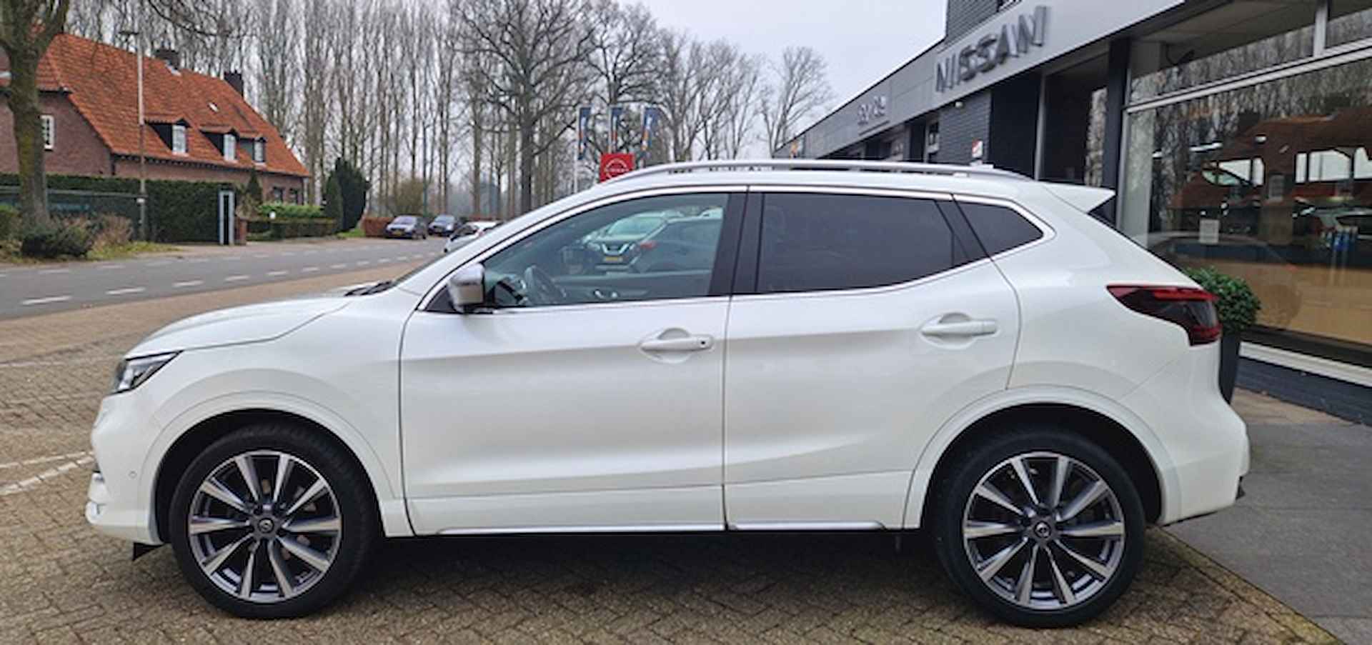 NISSAN Qashqai 1.3 160PK DIG-Turbo DCT A/T Tekna Plus & Trekhaak 1500KG - 4/18