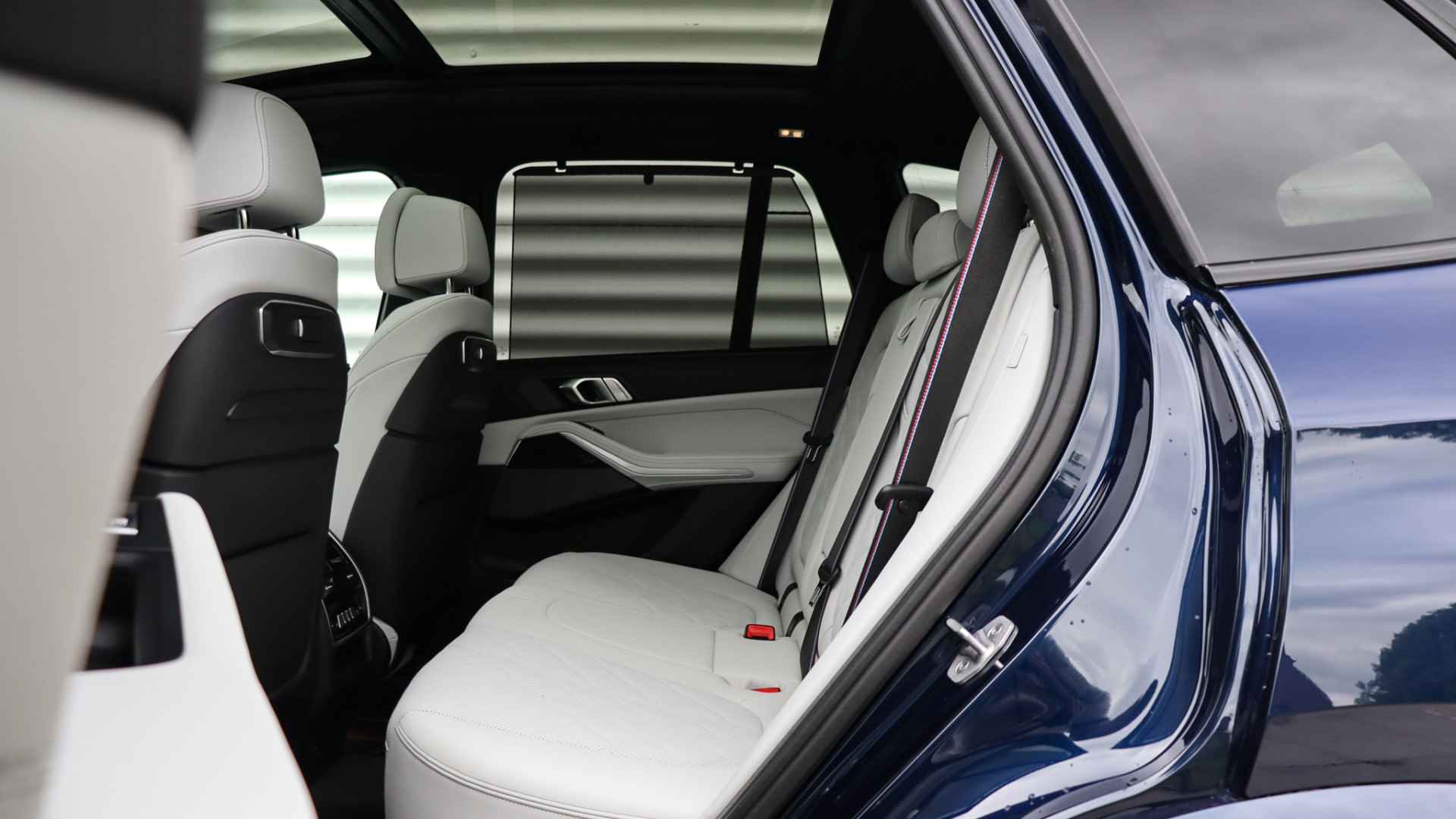 BMW X5 xDrive50e M-Sport Pro | Massage | Sky Lounge | Harman/Kardon | Soft-Close | Head-up | Trekhaak | Stoelventilatie - 33/40