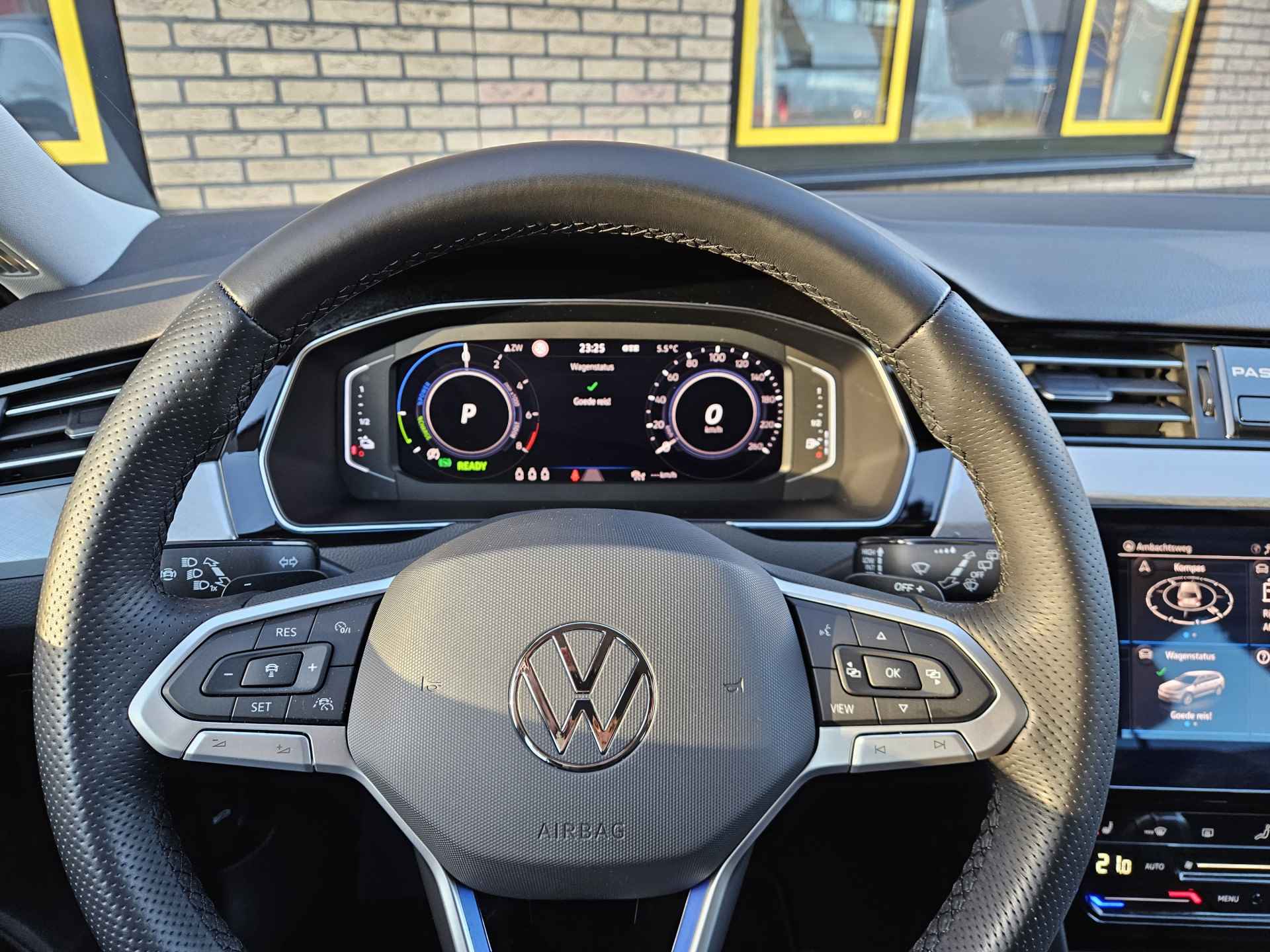 Volkswagen Passat Variant 1.4 TSI PHEV GTE Business DSG plus Pro - 17/36