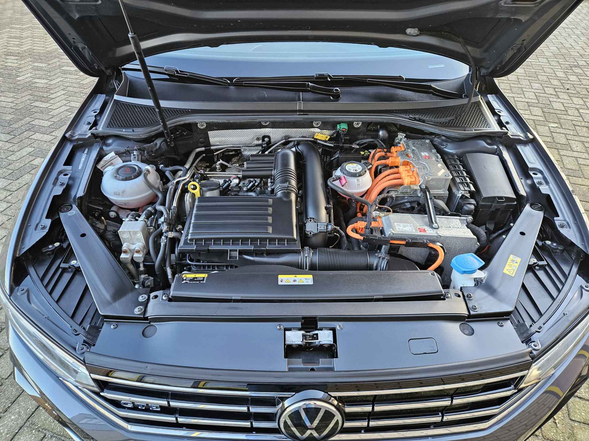 Volkswagen Passat Variant 1.4 TSI PHEV GTE Business DSG plus Pro - 34/36