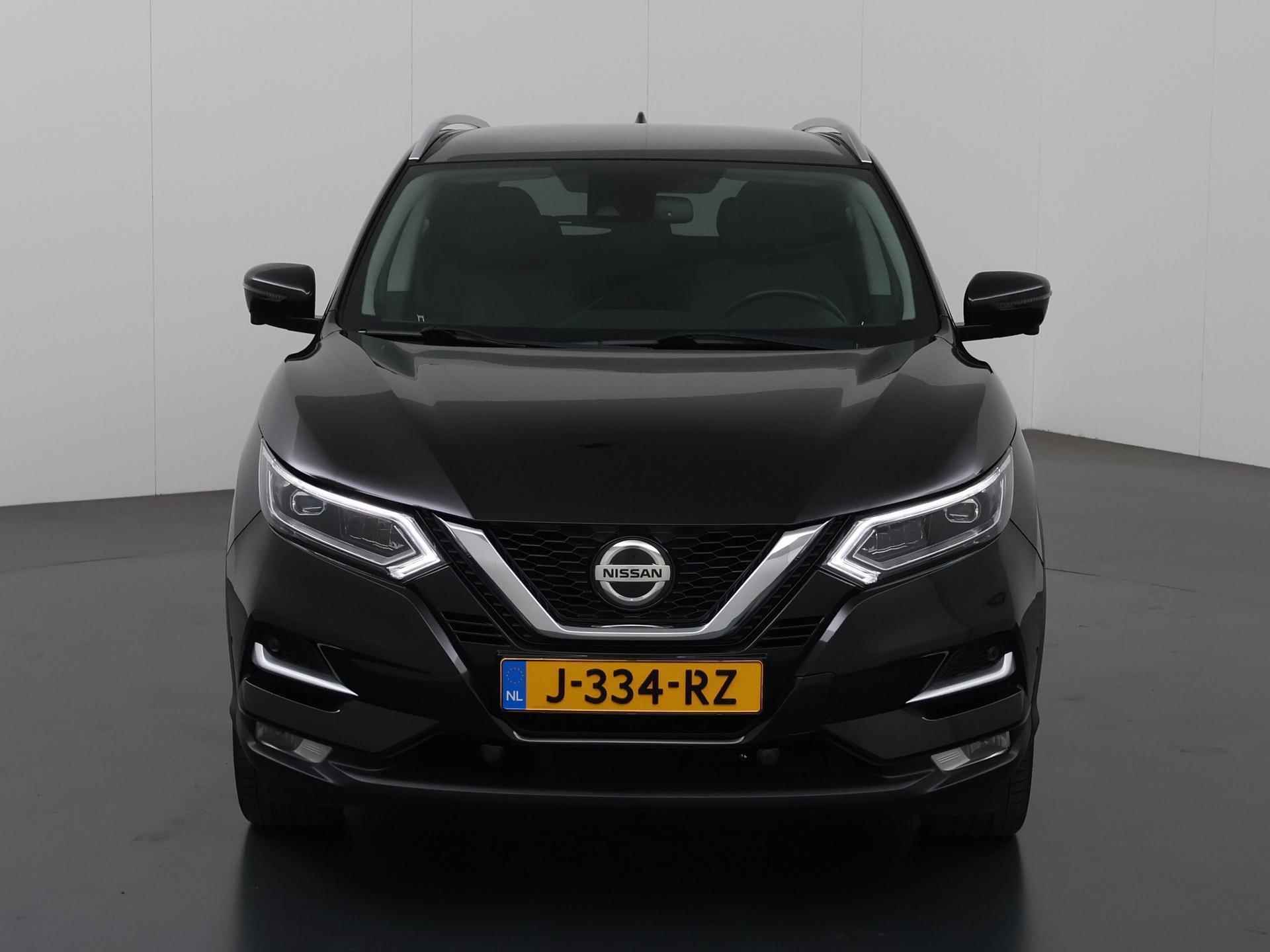 Nissan Qashqai 1.3 DIG-T Tekna | Panoramadak | Navigatie | Bluetooth | Parkeercamera 360° | Stoelverwarming | - 4/40