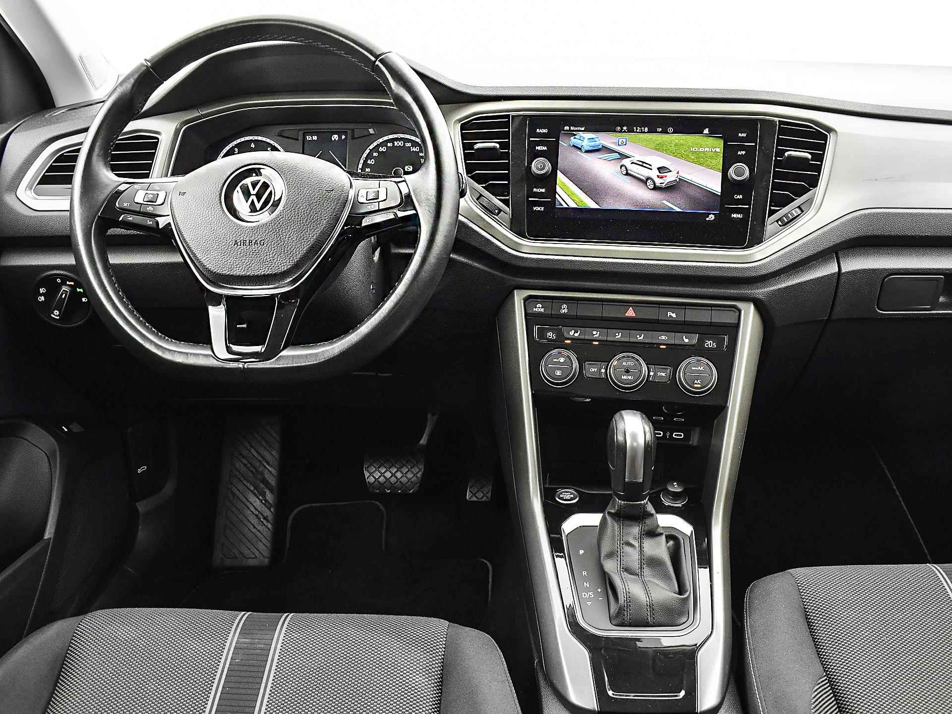 Volkswagen T-Roc 1.5 TSI 150pk DSG Style | Apple Car Play | Keyless | Camera | Navigatie | ACC | Elek. Achterklep | Climatronic | Stuur- & Stoelverwarming | 12 maanden BOVAG Garantie - 4/27