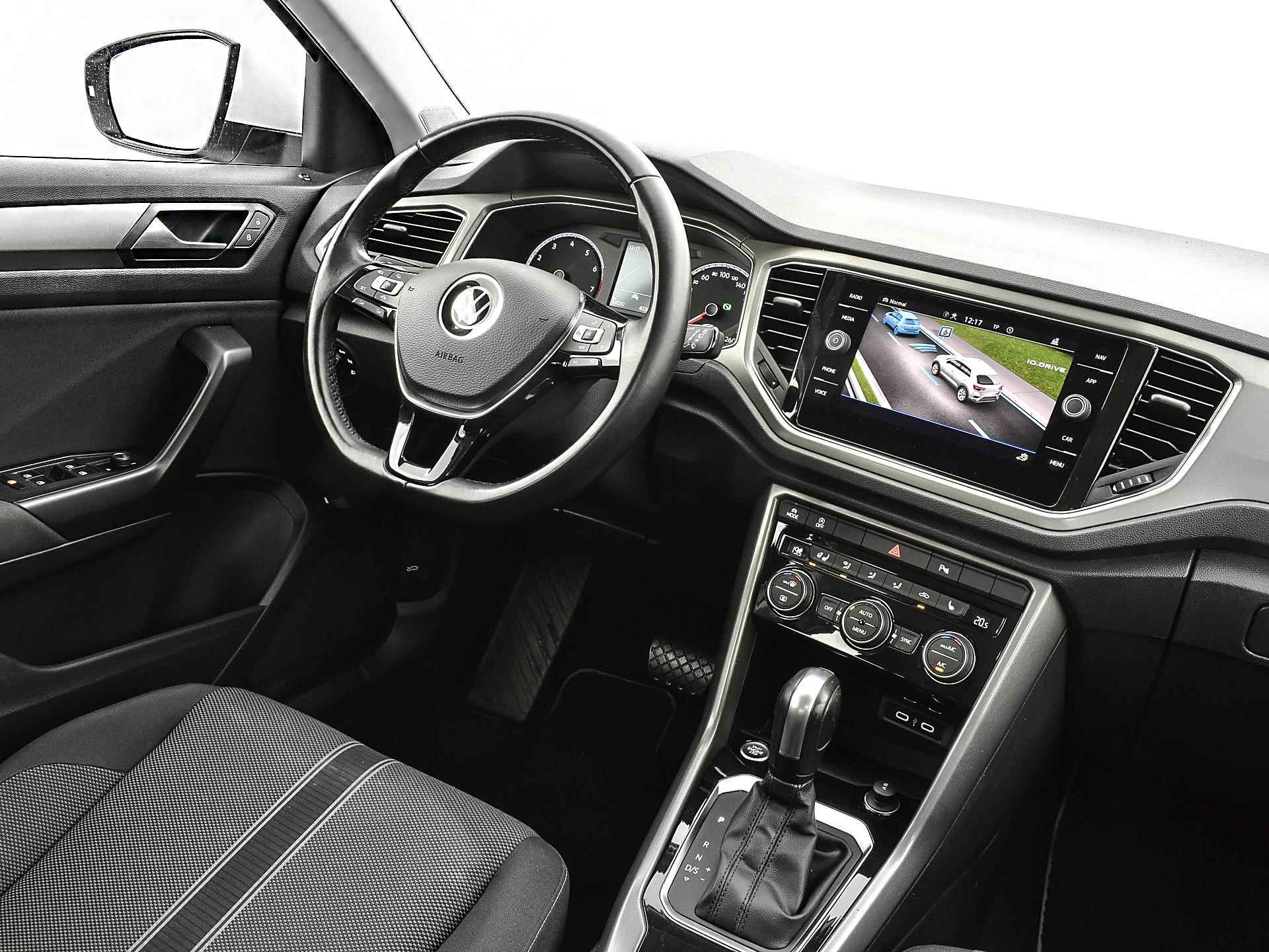 Volkswagen T-Roc 1.5 TSI 150pk DSG Style | Apple Car Play | Keyless | Camera | Navigatie | ACC | Elek. Achterklep | Climatronic | Stuur- & Stoelverwarming | 12 maanden BOVAG Garantie - 11/27