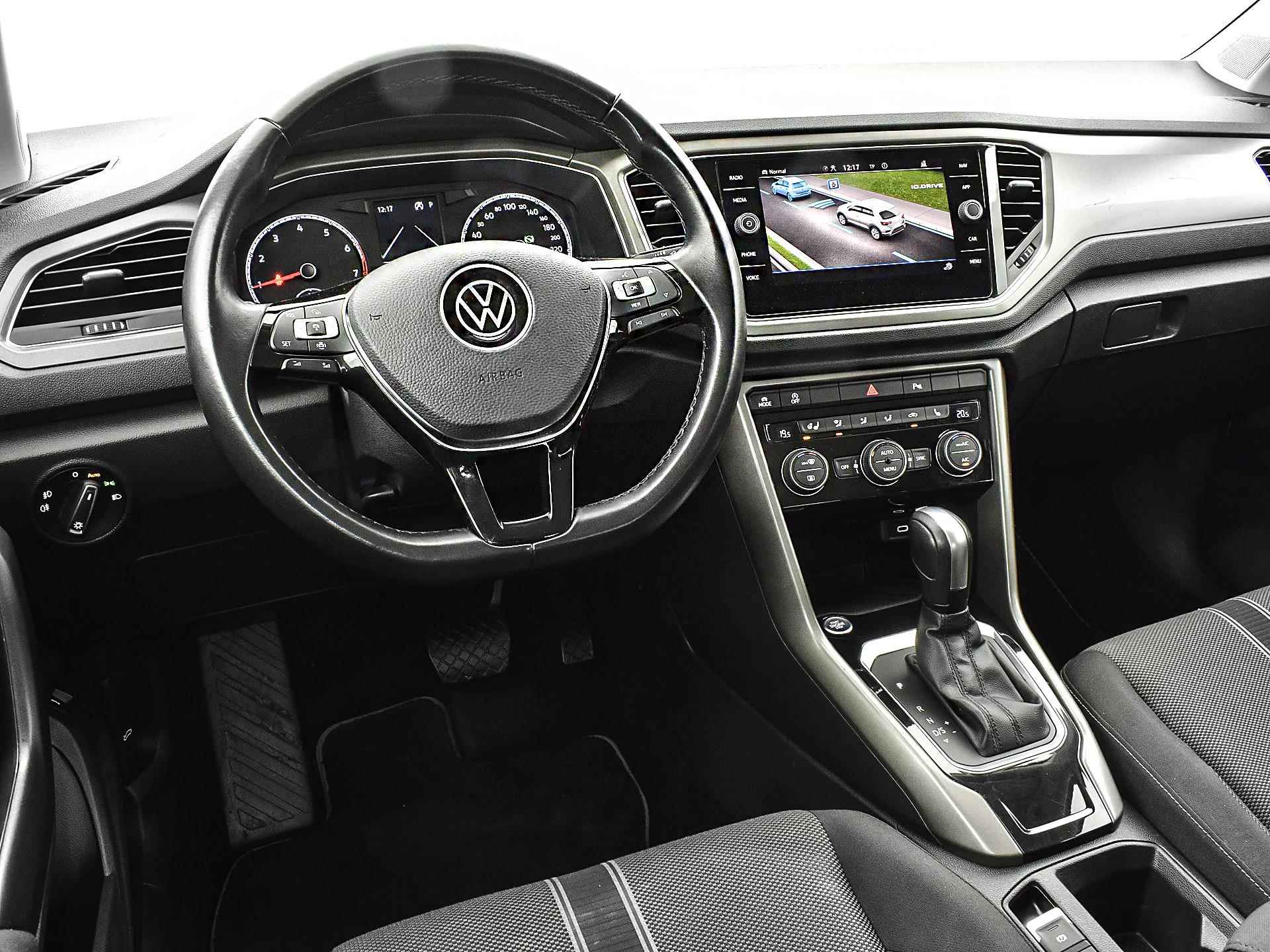 Volkswagen T-Roc 1.5 TSI 150pk DSG Style | Apple Car Play | Keyless | Camera | Navigatie | ACC | Elek. Achterklep | Climatronic | Stuur- & Stoelverwarming | 12 maanden BOVAG Garantie - 12/27