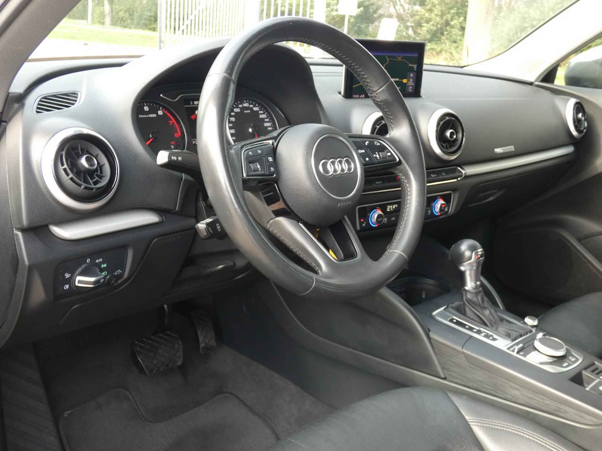 Audi A3 Sportback 30 TFSI Automaat | Pro Line | Led | Leder | Navi - 10/38