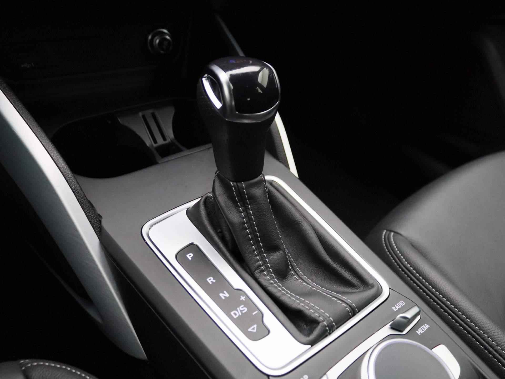 Audi Q2 35 TFSI S Edition 150 PK | Automaat | S-line exterieur | S-line interieur | Half-Leder | Navigatie | Camera | Climate Control | Stoelverwarming | Cruise control | LED | Apple Carplay | Android Auto | Parkeersensoren | - 23/46