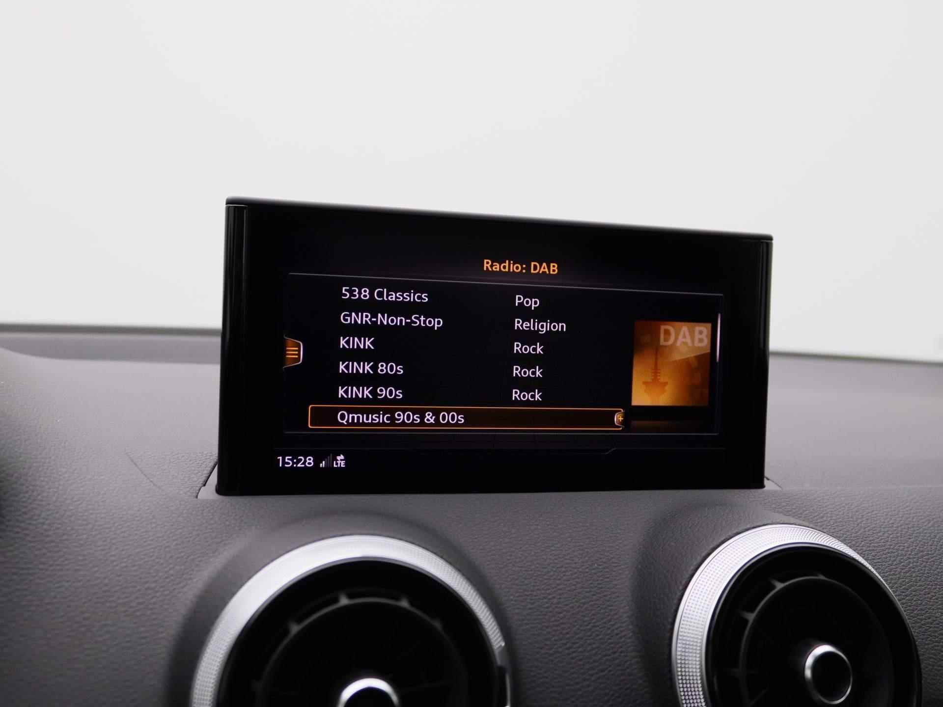 Audi Q2 35 TFSI S Edition 150 PK | Automaat | S-line exterieur | S-line interieur | Half-Leder | Navigatie | Camera | Climate Control | Stoelverwarming | Cruise control | LED | Apple Carplay | Android Auto | Parkeersensoren | - 36/46