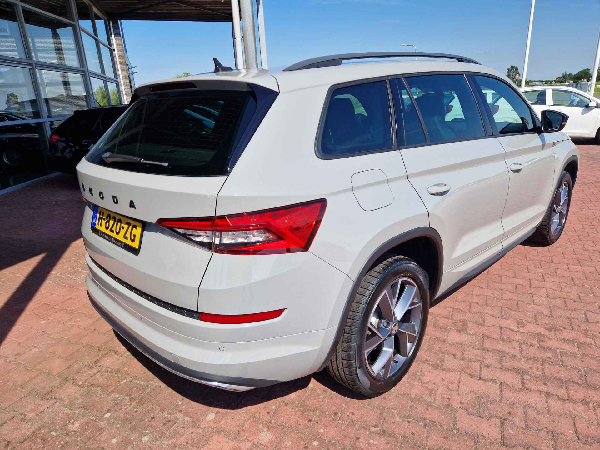 Škoda Kodiaq 1.5 TSI Sportline Business 12 MND BOVAG GAR. | NAVI | AIRCO | LMV 19" | CAMERA | PDC V+A | CR. CONTR. - 6/49