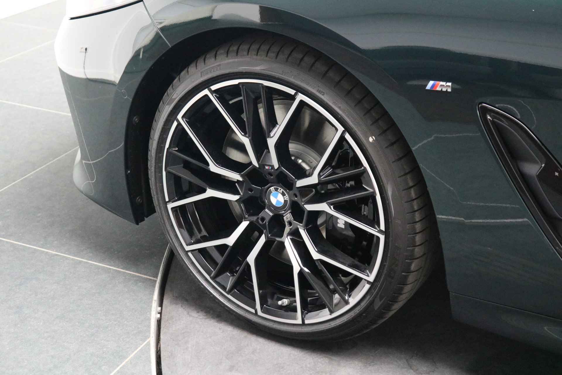 BMW 8 Serie 840i Cabrio High Executive M Sport Automaat / M sportstoelen / Integral Active Steering / Stoelventilatie / Air Collar / Laserlight / Parking Assistant Plus / Soft Close - 8/27