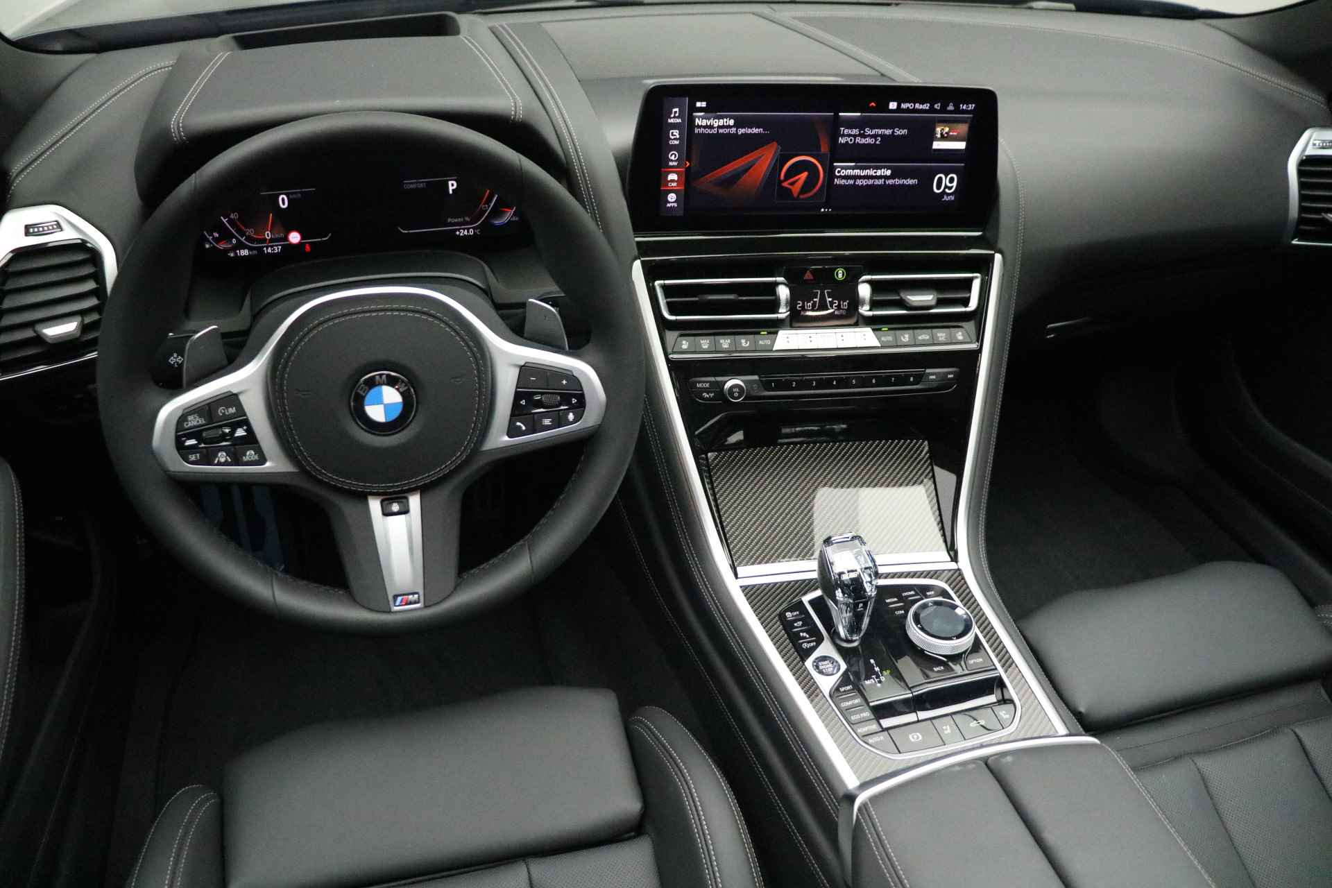 BMW 8 Serie 840i Cabrio High Executive M Sport Automaat / M sportstoelen / Integral Active Steering / Stoelventilatie / Air Collar / Laserlight / Parking Assistant Plus / Soft Close - 26/27
