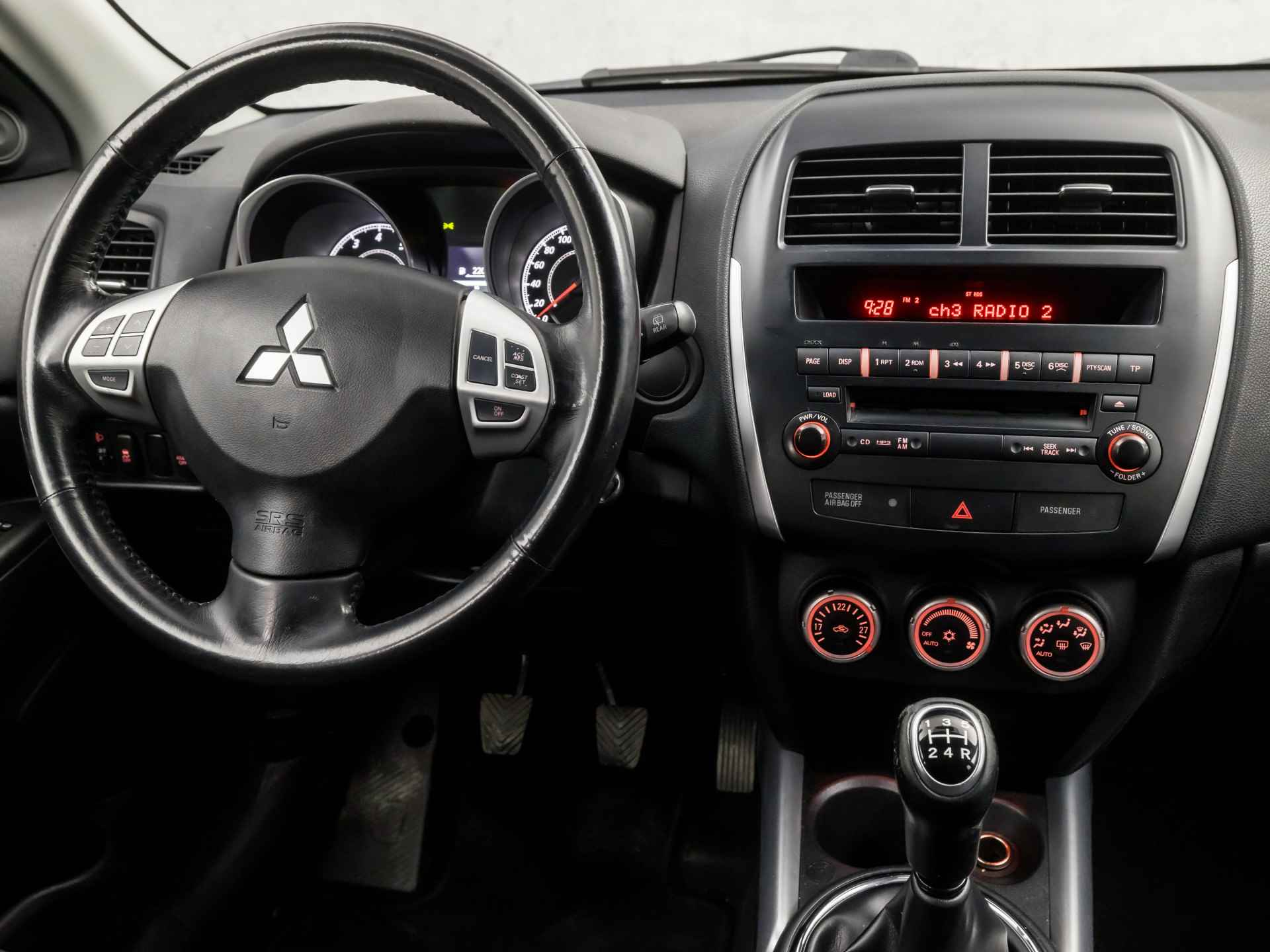 Mitsubishi ASX 1.6 Intro Sport (STOELVERWARMING, CLIMATE, GETINT GLAS, TREKHAAK, XENON, SPORTSTOELEN, PARKEERSENSOREN, ELEK PAKKET, NIEUWE APK, NIEUWSTAAT) - 7/33