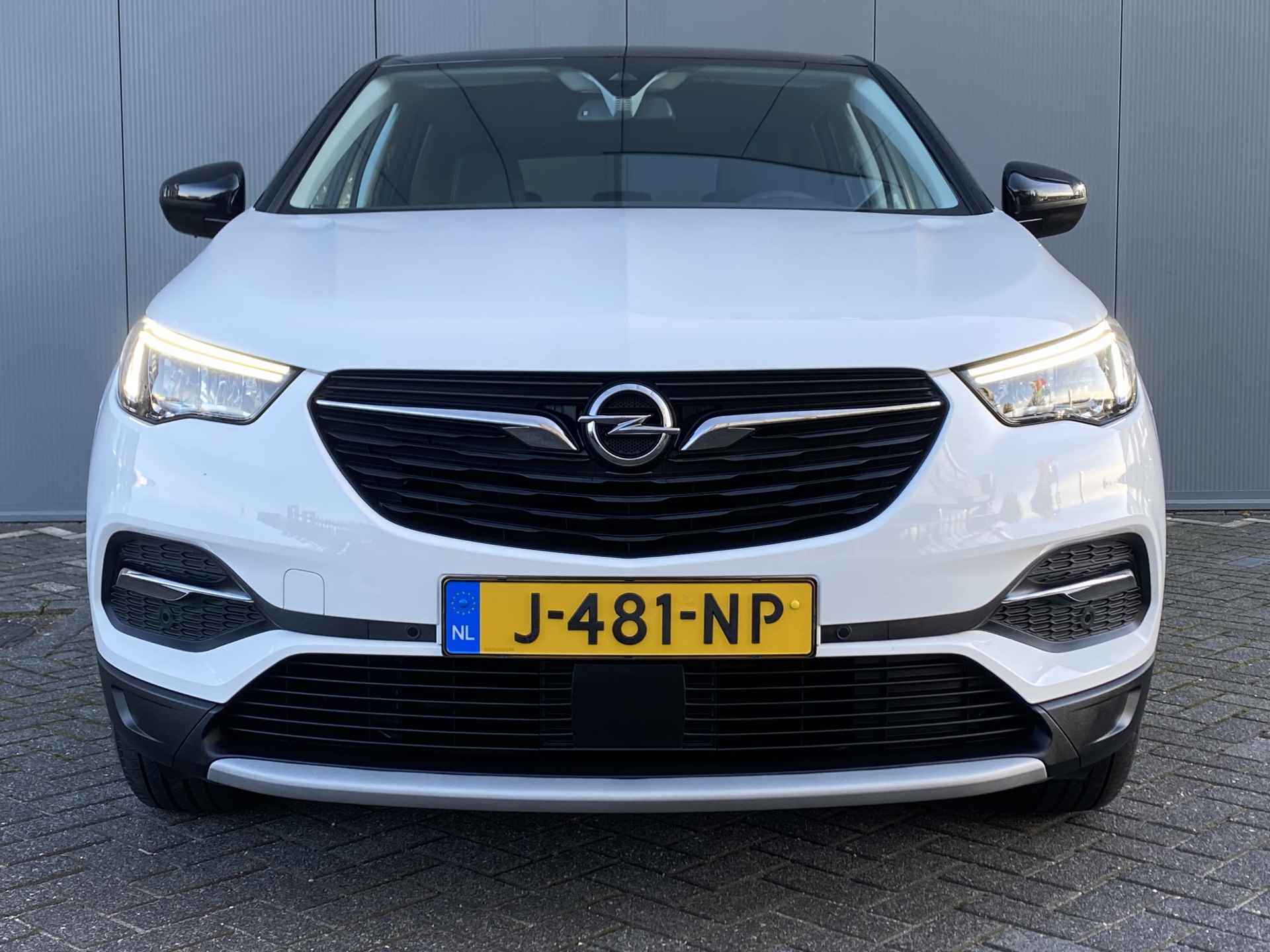 Opel Grandland X 1.2 Turbo 130pk Business Executive | Leder | Carplay | Camera | Climate | Keyless | Navigatie | Elek. Klep | Afn. Trekhaak | Dod - 4/37