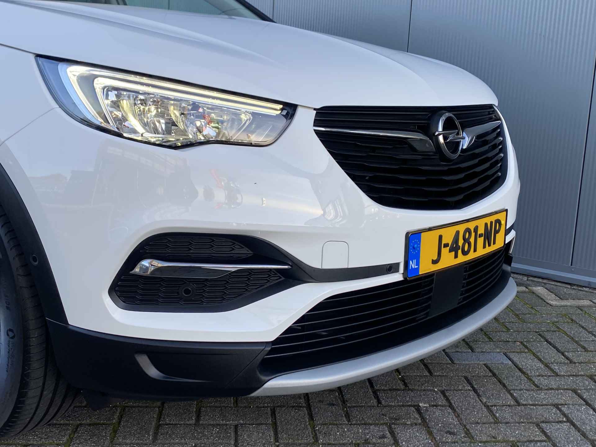 Opel Grandland X 1.2 Turbo 130pk Business Executive | Leder | Carplay | Camera | Climate | Keyless | Navigatie | Elek. Klep | Afn. Trekhaak | Dod - 13/37