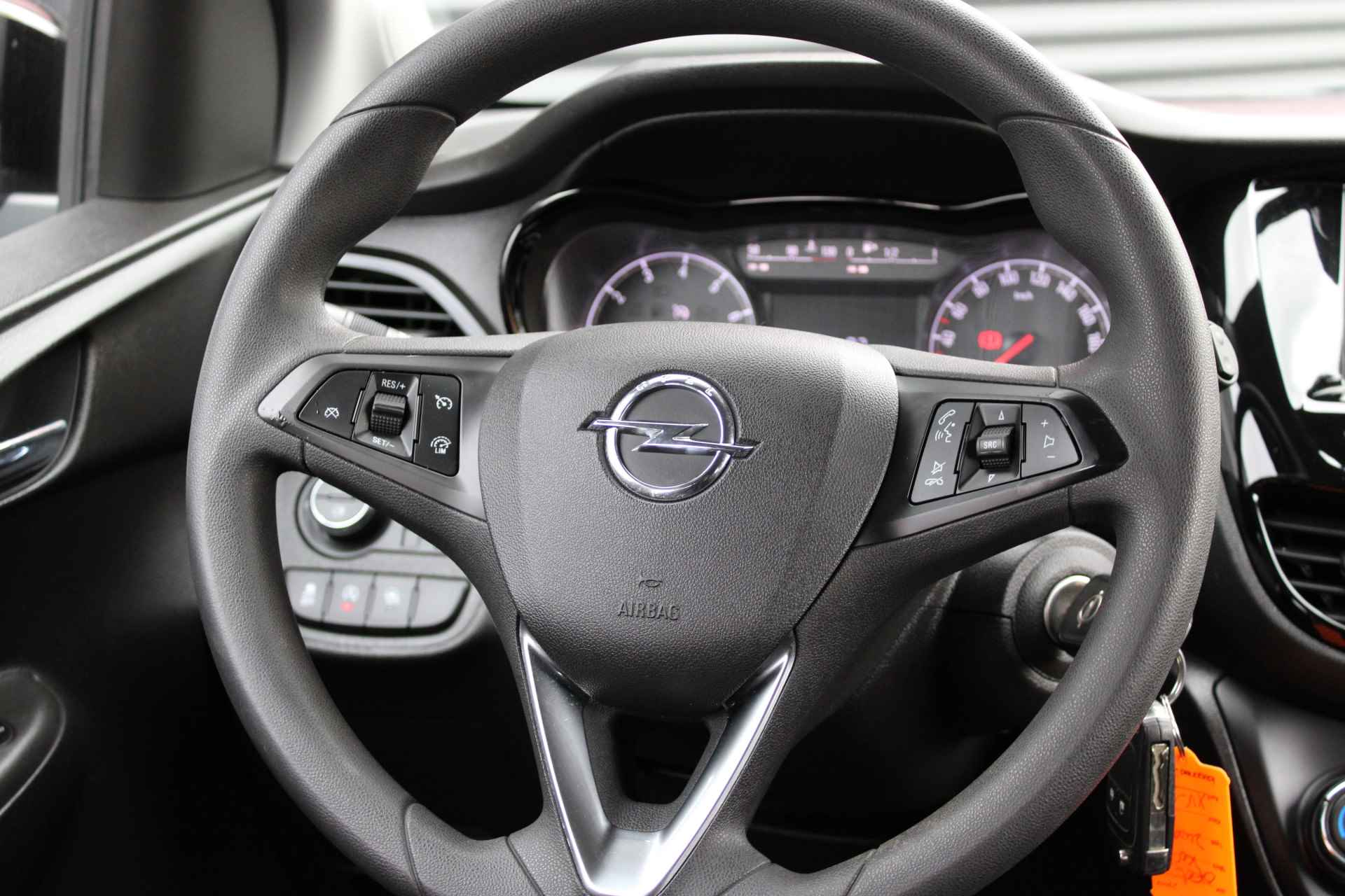 Opel KARL ROCKS 1.0 75PK 5-DRS ONLINE EDITION+ Navigatie / Park Pilot / 15"LMV / Bluetooth / LED / Cruise control / CPV / Elec. Ramen "Vraag een vrijblijvende offerte aan!" - 6/27