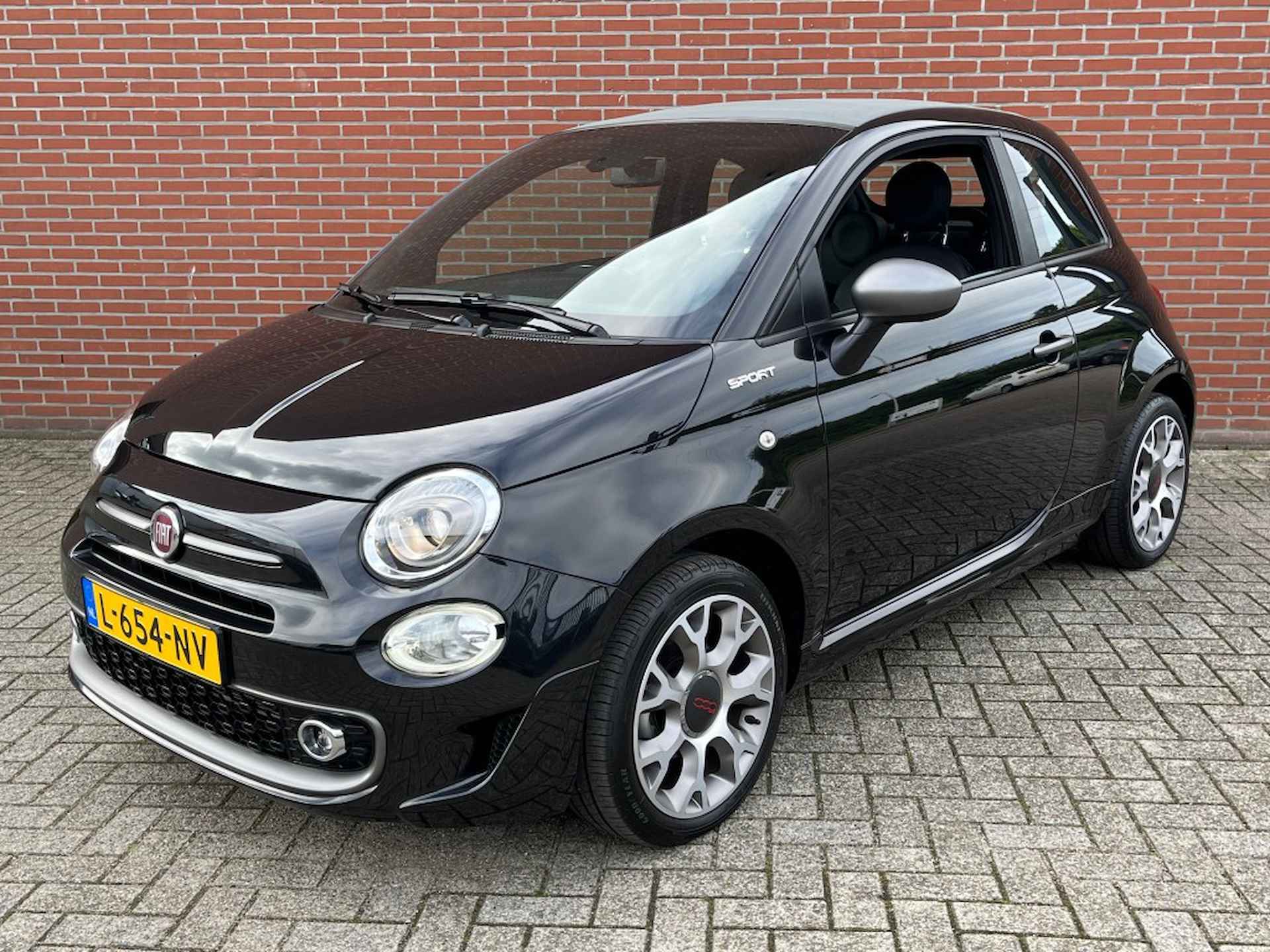 FIAT 500c 1.0 HYBRID SPORT / 1E EIGENAAR / ORIG NL / CARPLAY / CLIMA / PDC - 2/27