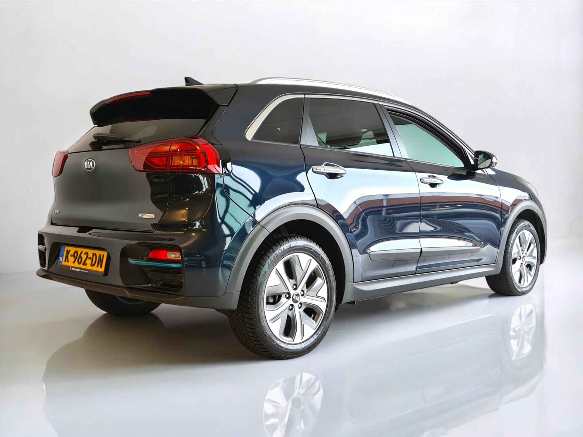 KIA e-Niro Elektrisch 204pk ExecutiveLine AUTOMAAT JBL CAMERA LEDER LED WINTERPACK - 2/39