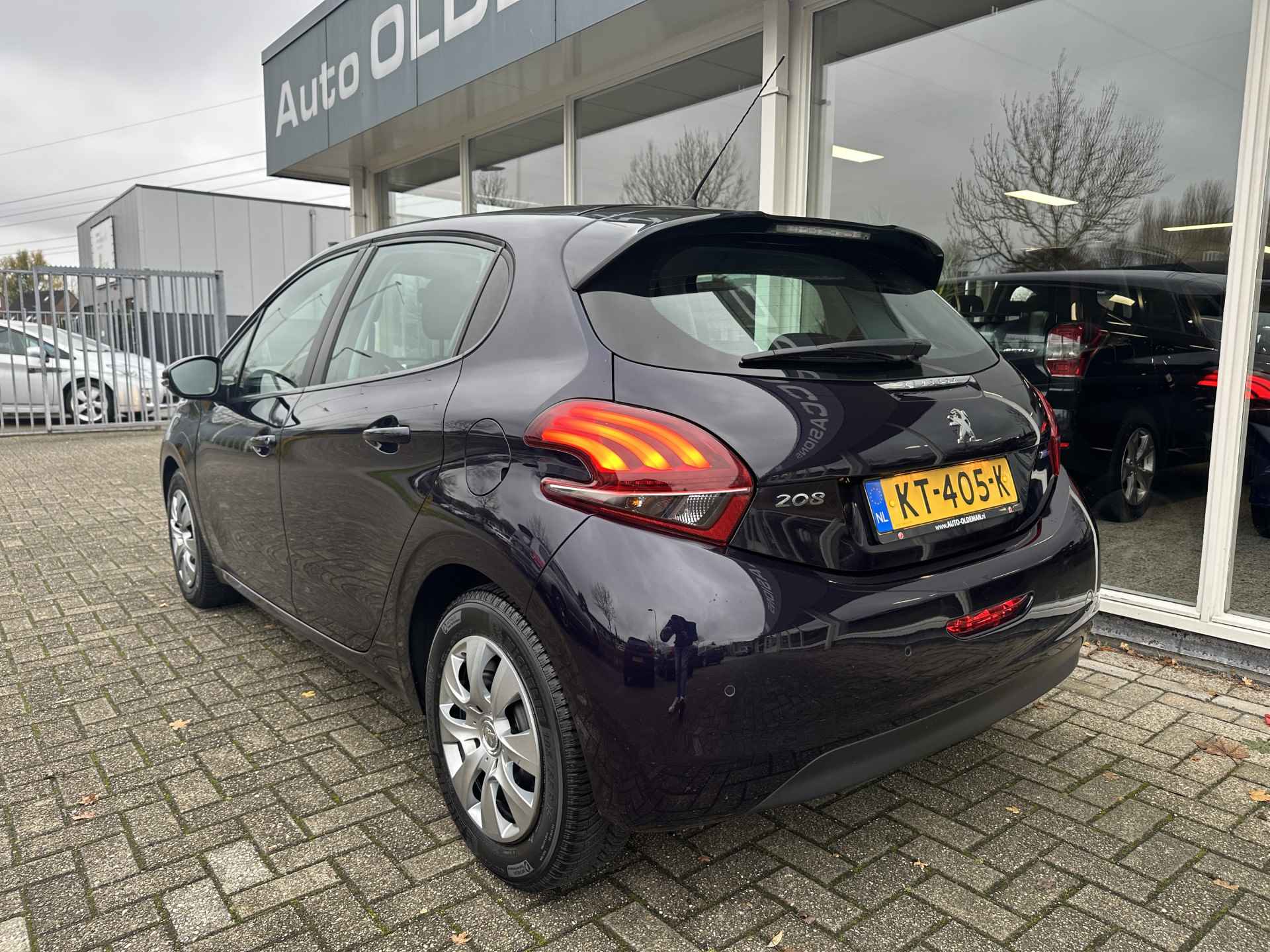 Peugeot 208 1.2 PureTech Blue Lion NAVI,CARPLAY,PDC - 5/24