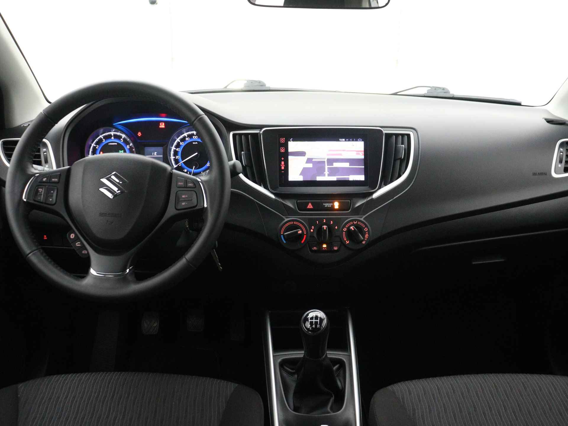 Suzuki Baleno 1.2 Dynamic | Navigatie | Voorstoelen verwarmd | Trekhaak | - 6/46