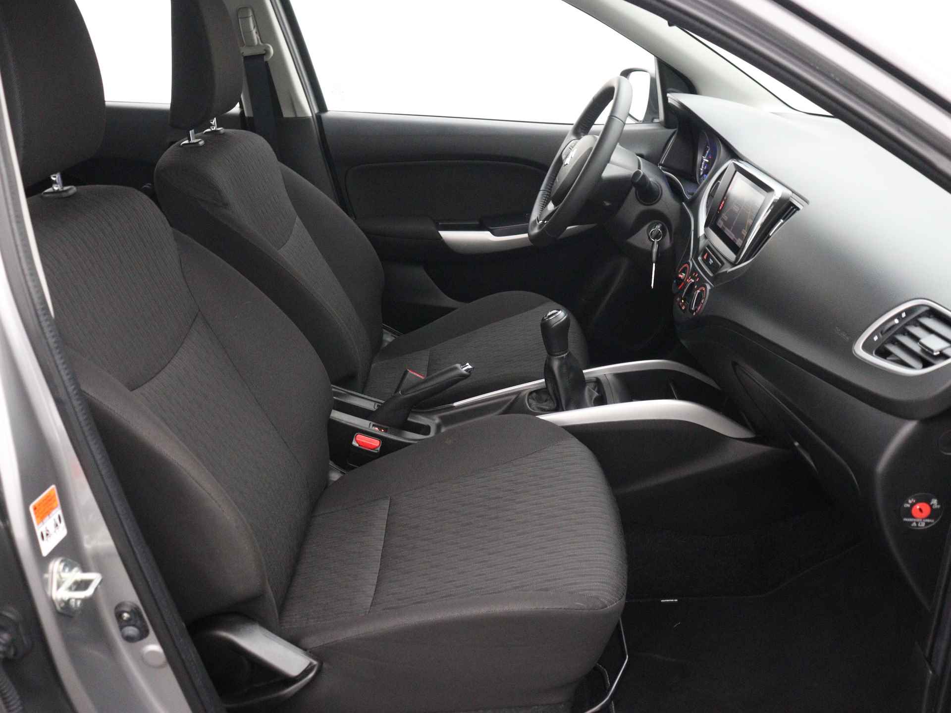 Suzuki Baleno 1.2 Dynamic | Navigatie | Voorstoelen verwarmd | Trekhaak | - 31/46