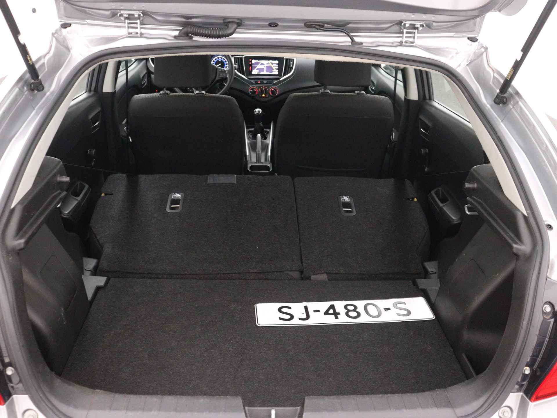 Suzuki Baleno 1.2 Dynamic | Navigatie | Voorstoelen verwarmd | Trekhaak | - 38/46