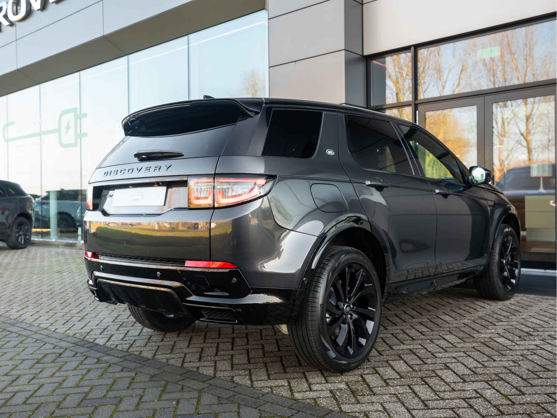 Land Rover Discovery Sport P270e PHEV Dynamic Edition 3D Surround Camera | Cold Climate Pack | Panoramadak | Driver Assist Pack - 17/57