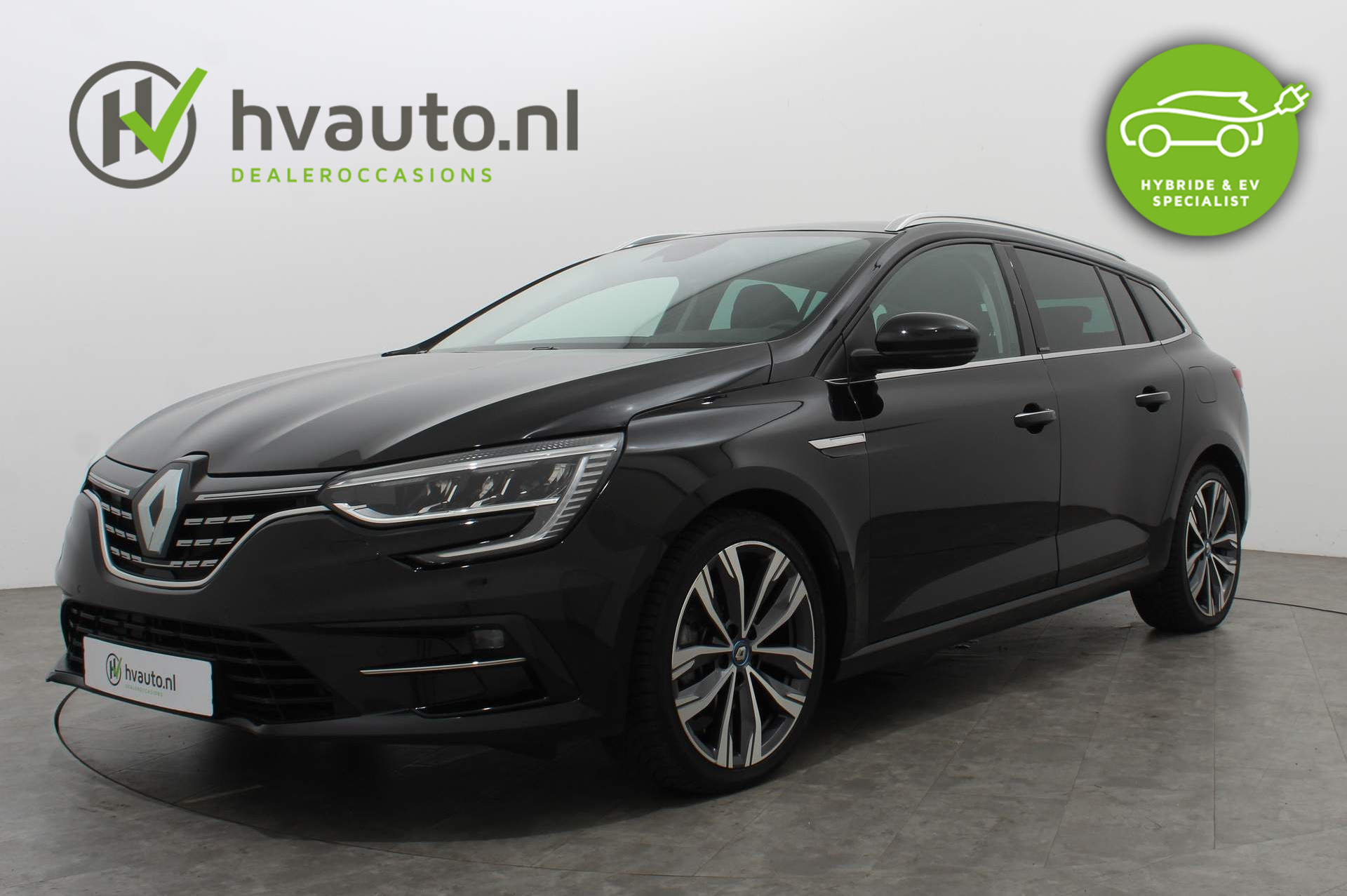 Renault Mégane Estate 1.6 E-TECH PLUG-IN HYBRID INTENS AUT. | Panoramadak | 18 inch LM-velgen | Winterpakket