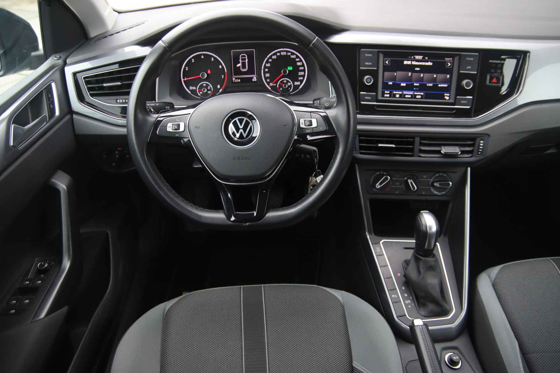 Volkswagen Polo 1.0 TSI DSG Highline Multimedia, Stoelverwarming, AC, 5drs LENTE UITVERKOOP! - 15/40