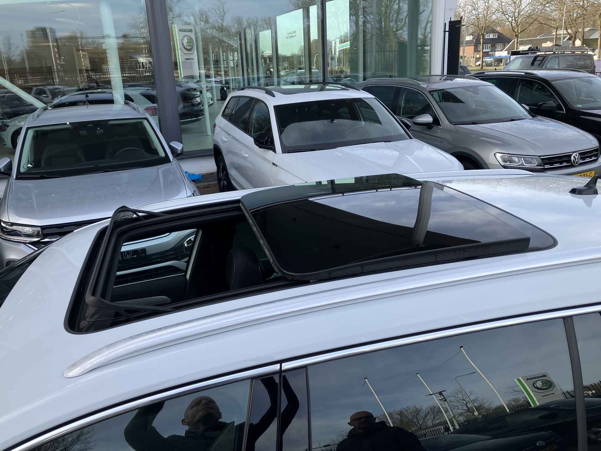 Volkswagen Passat Variant 1.4 TSI PHEV GTE Business - 27/29