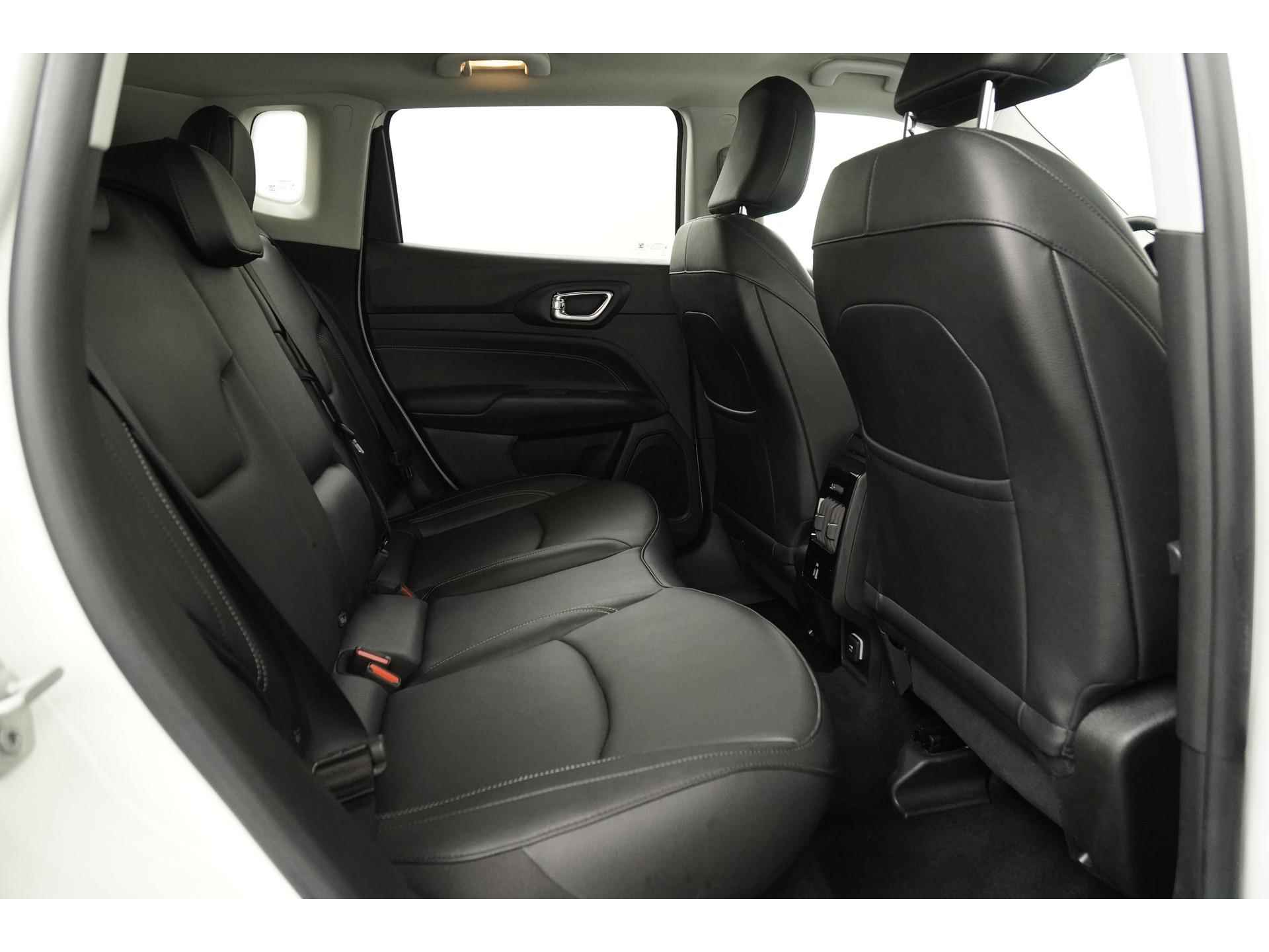 Jeep Compass 4xe 240 Plug-in PHEV S Facelift | Leder | Camera | Elek stoel | Adapt cruise |  Zondag Open! - 29/50
