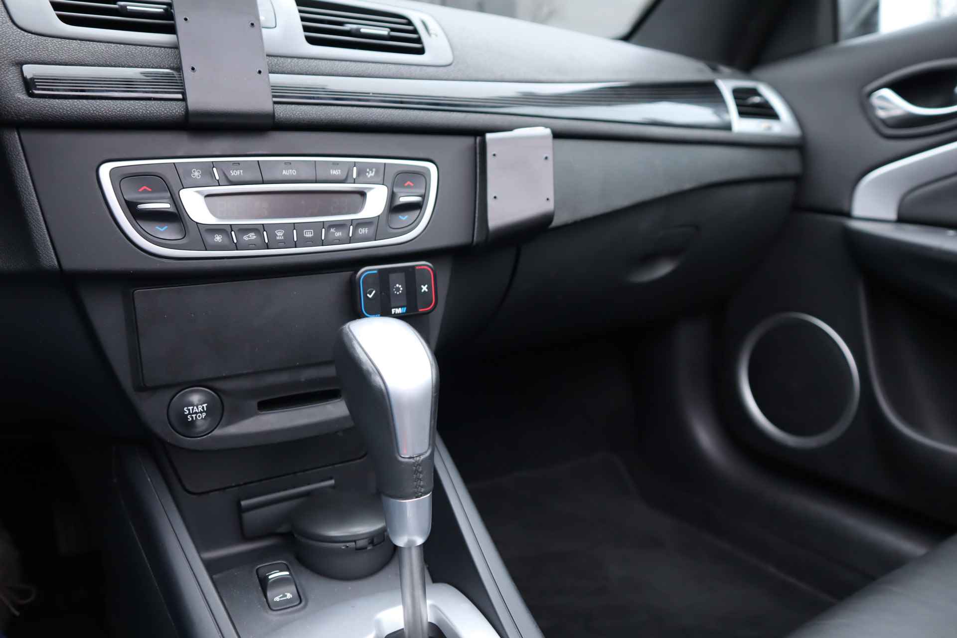 Renault Mégane Coupé-Cabriolet 2.0 Dynamique | LPG-G3 | Trekhaak |  Automaat | Apple Carplay & Android Auto | Stoelverwarming - 10/35