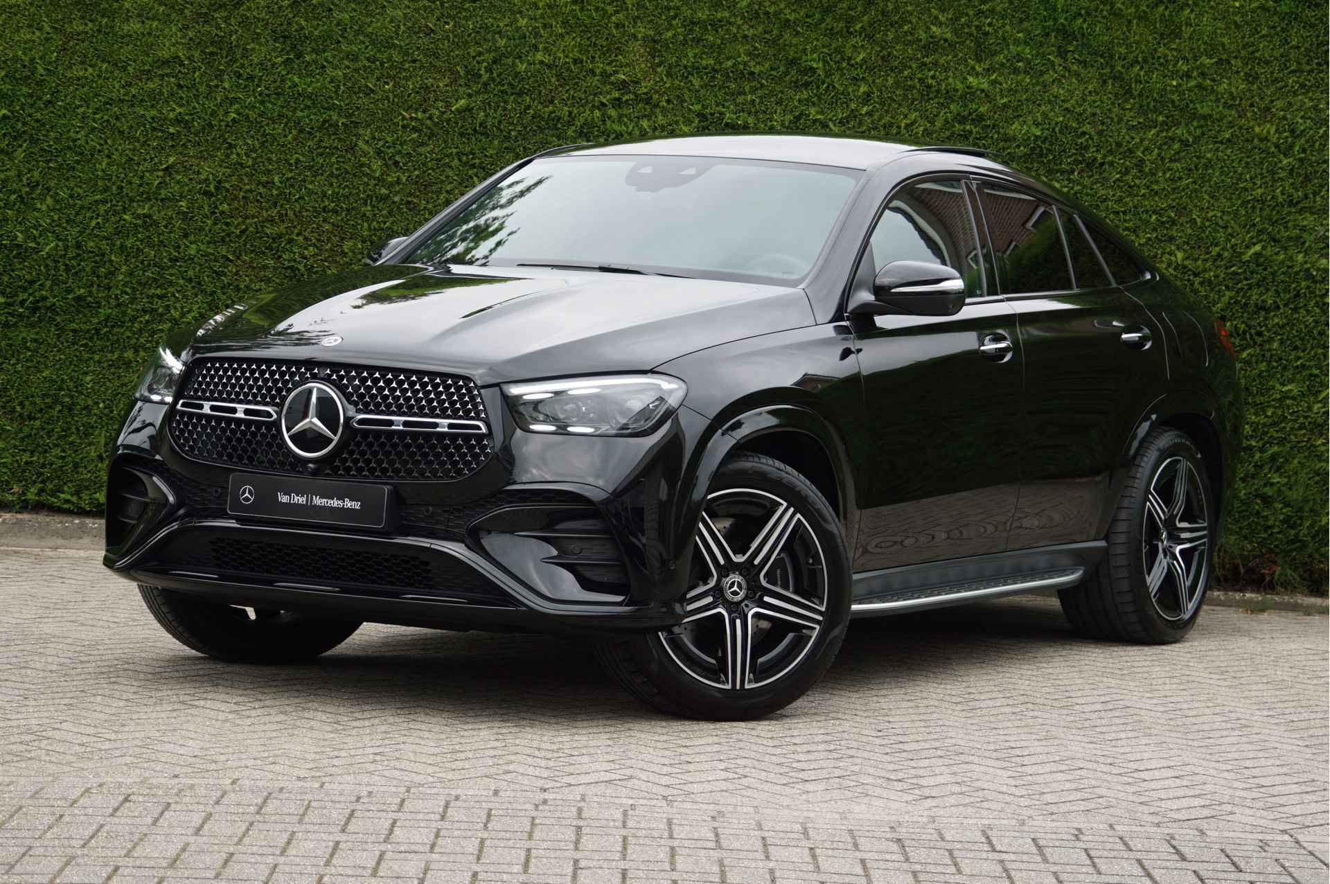 Mercedes-Benz GLE Coupé GLE 400 e 4M Coupé AMG Line Night Facelift | Airmatic Rijassistentie Trekhaak Burmester Panorama - 7/66