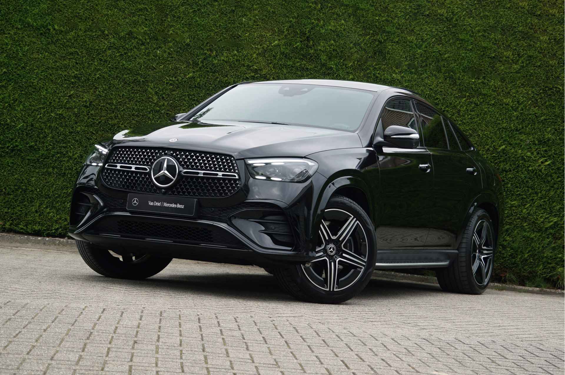 Mercedes-Benz GLE Coupé GLE 400 e 4M Coupé AMG Line Night Facelift | Airmatic Rijassistentie Trekhaak Burmester Panorama - 45/66