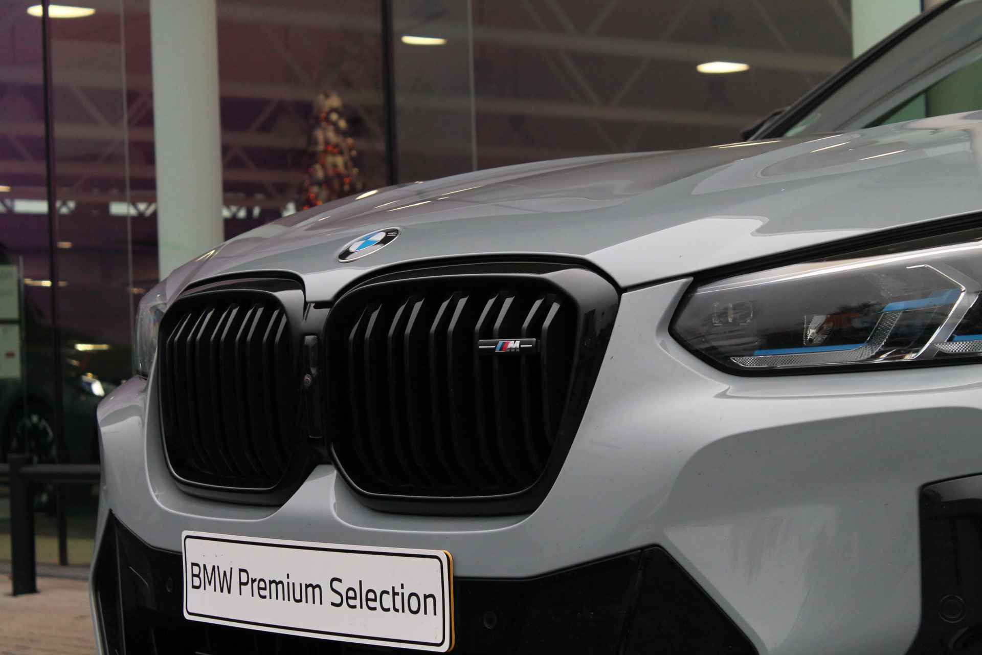 BMW X4 M40i High Executive Automaat / Panoramadak / M Adaptief onderstel / Laserlight / M sportstoelen / Stoelverwarming / Live Cockpit Professional / Harman Kardon / Parking Assistant Plus - 3/23