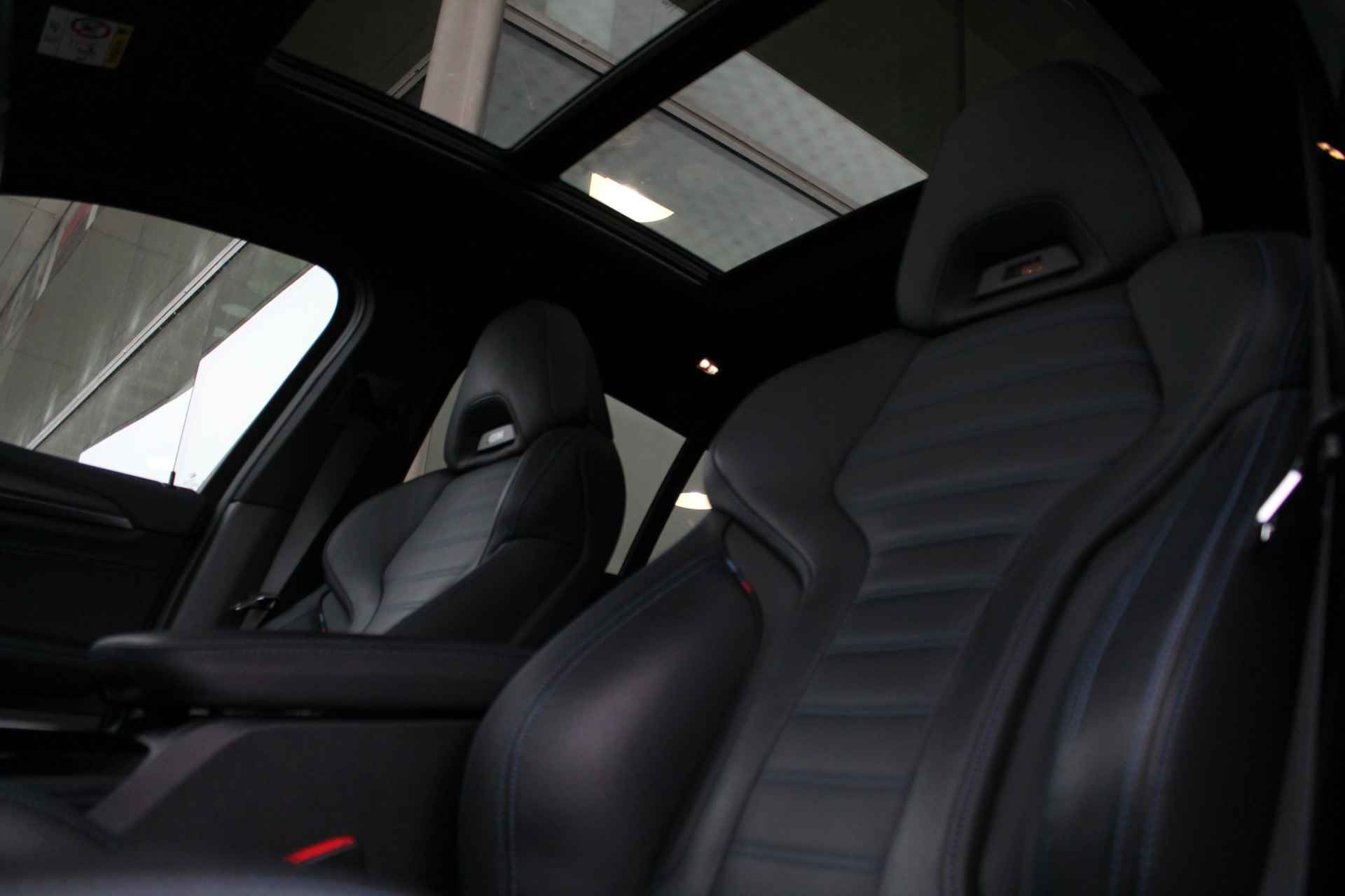 BMW X4 M40i High Executive Automaat / Panoramadak / M Adaptief onderstel / Laserlight / M sportstoelen / Stoelverwarming / Live Cockpit Professional / Harman Kardon / Parking Assistant Plus - 9/23