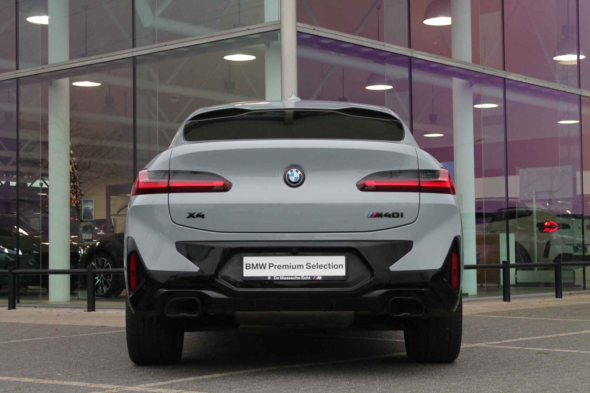 BMW X4 M40i High Executive Automaat / Panoramadak / M Adaptief onderstel / Laserlight / M sportstoelen / Stoelverwarming / Live Cockpit Professional / Harman Kardon / Parking Assistant Plus - 19/23