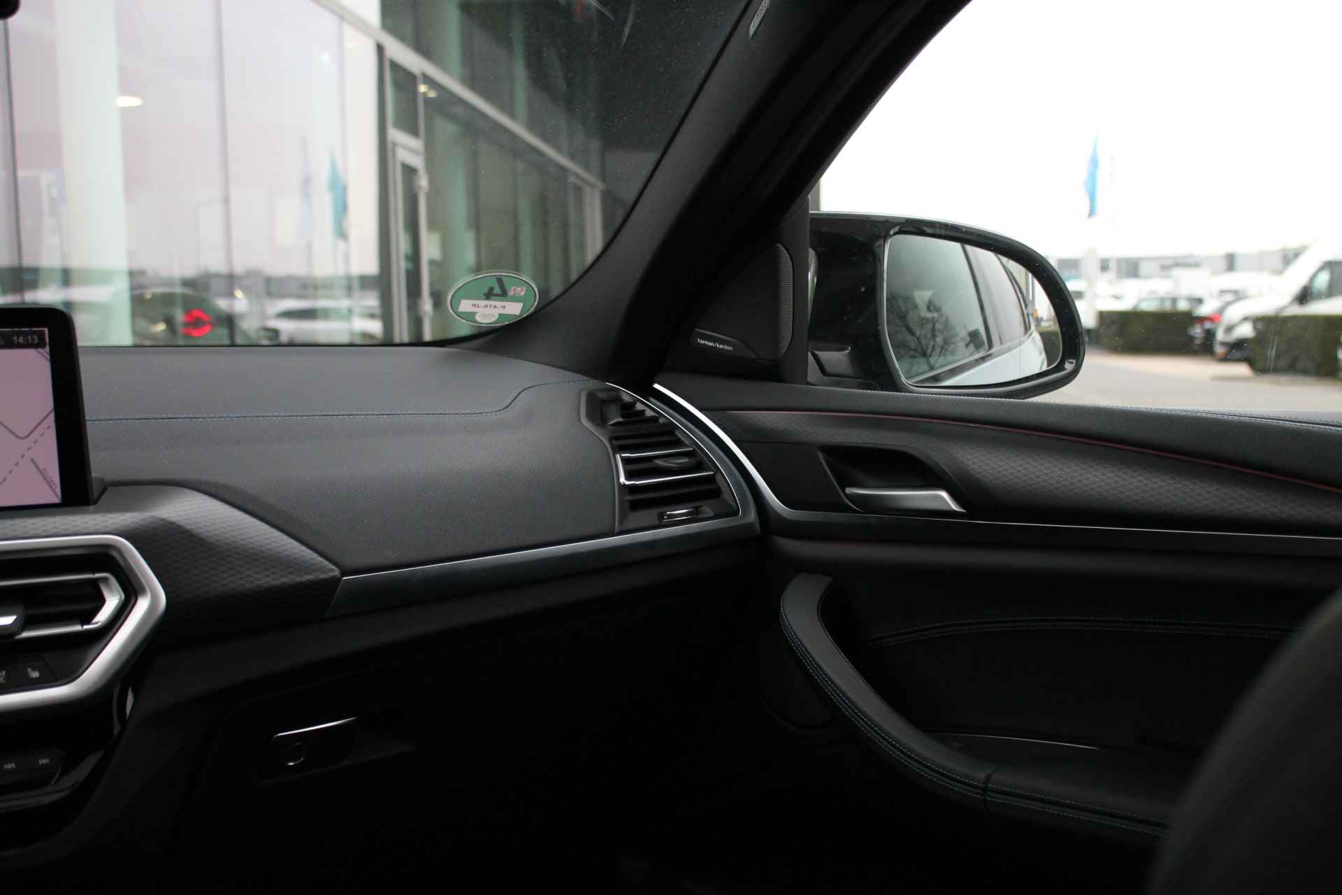 BMW X4 M40i High Executive Automaat / Panoramadak / M Adaptief onderstel / Laserlight / M sportstoelen / Stoelverwarming / Live Cockpit Professional / Harman Kardon / Parking Assistant Plus - 23/23