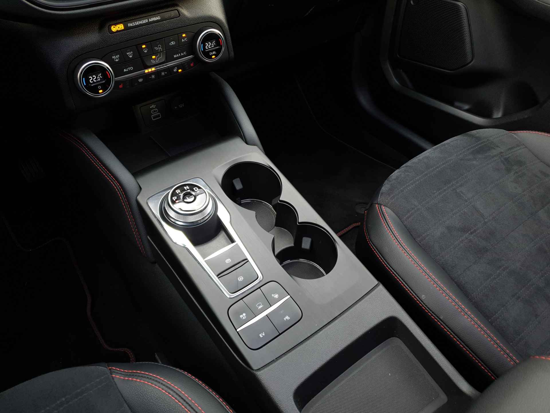Ford Kuga 2.5 PHEV ST-Line X | Adap. Cruise Control | Head-up Display | Panoramadak | B&O Audio - 33/47