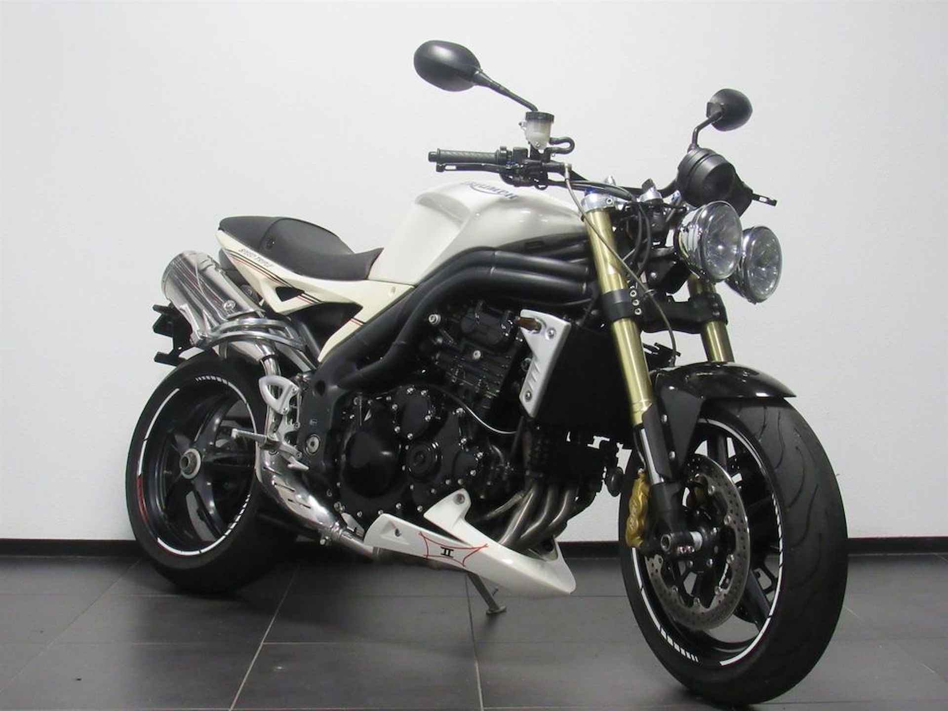 Triumph SPEED TRIPLE - 2/14