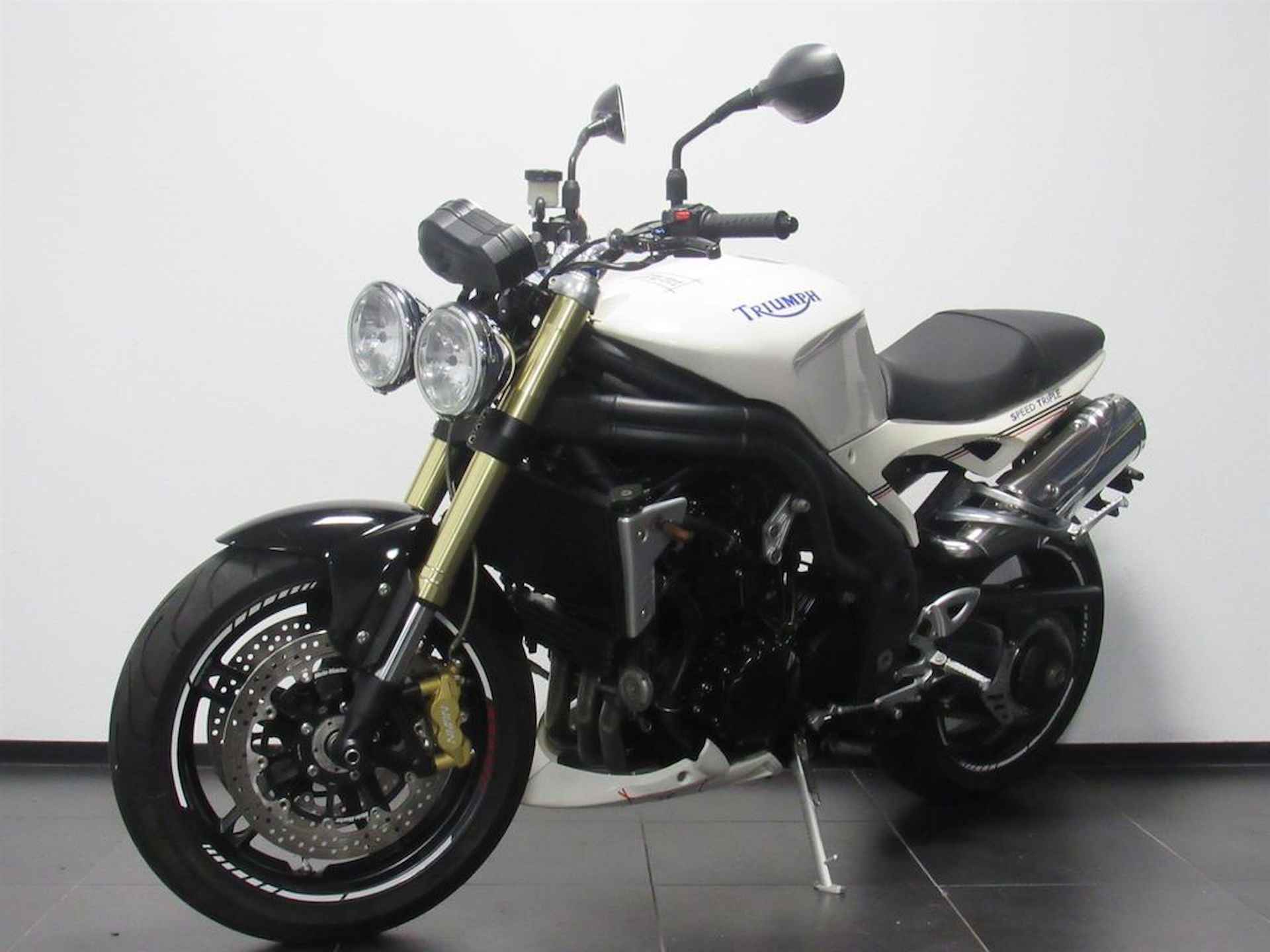 Triumph SPEED TRIPLE - 3/14