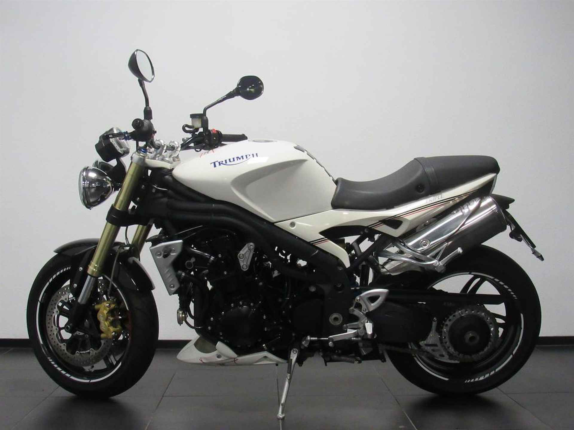 Triumph SPEED TRIPLE - 4/14