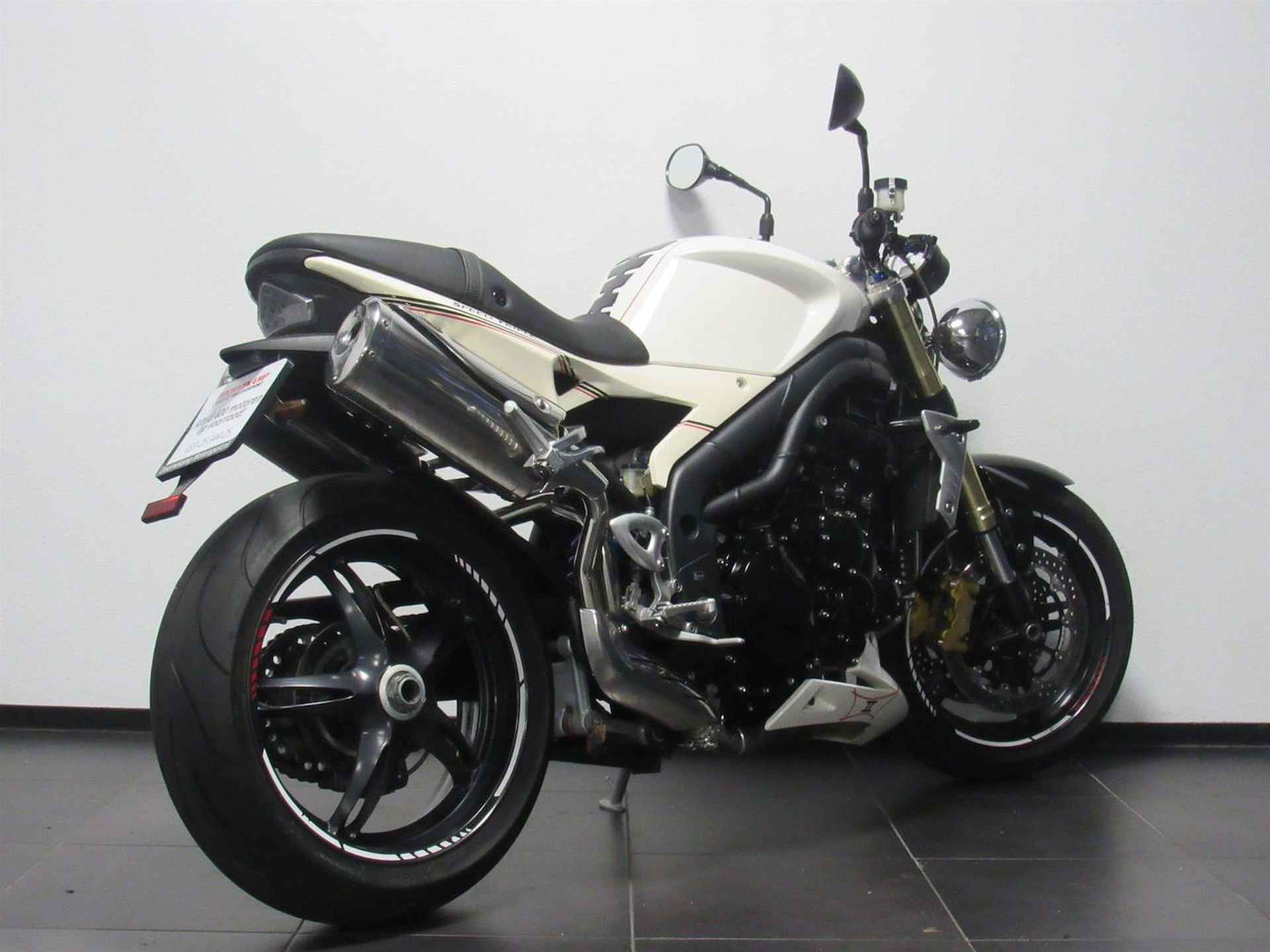 Triumph SPEED TRIPLE - 2009 - 6/14