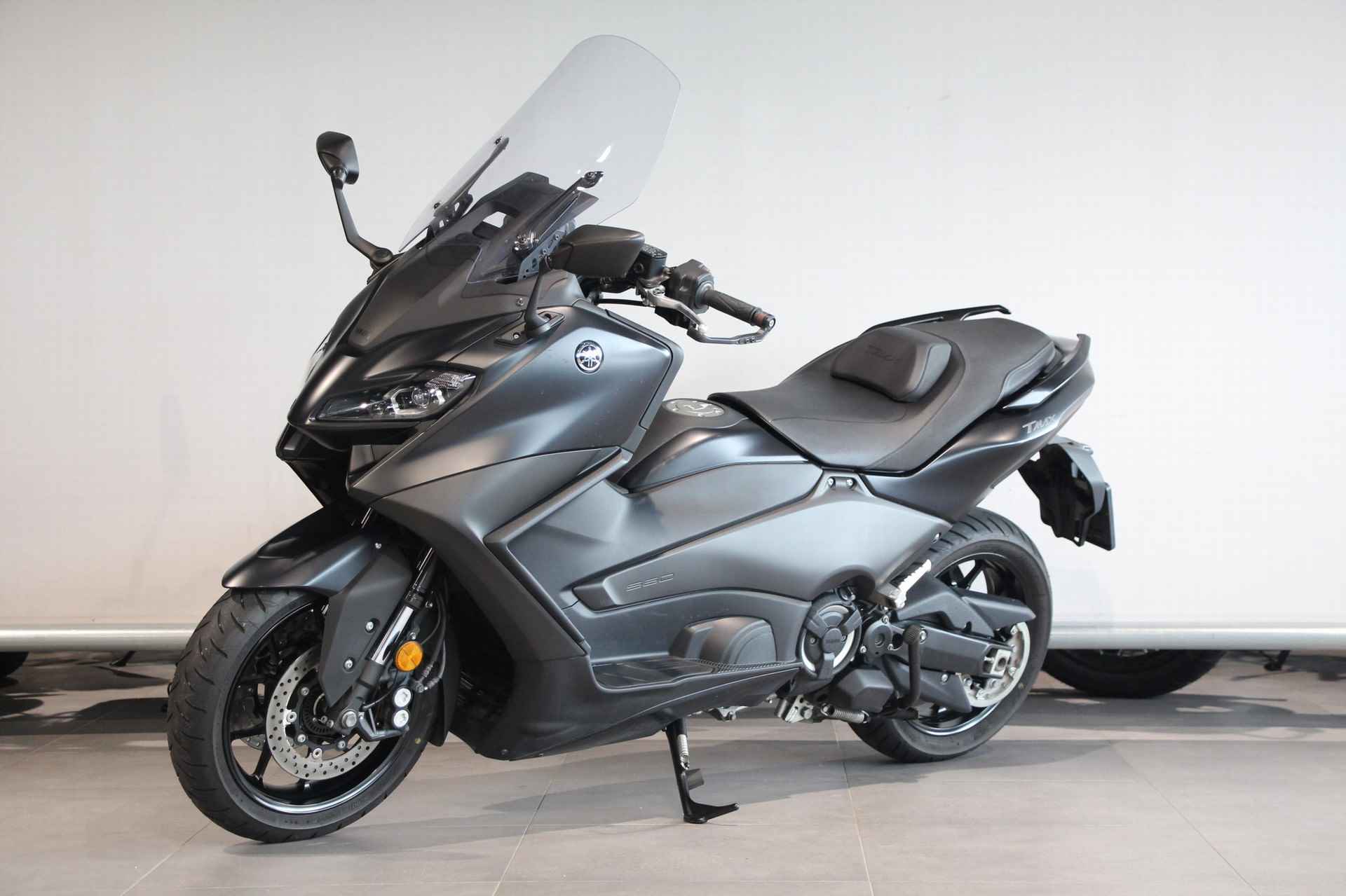 Yamaha T-MAX 560 - 4/12