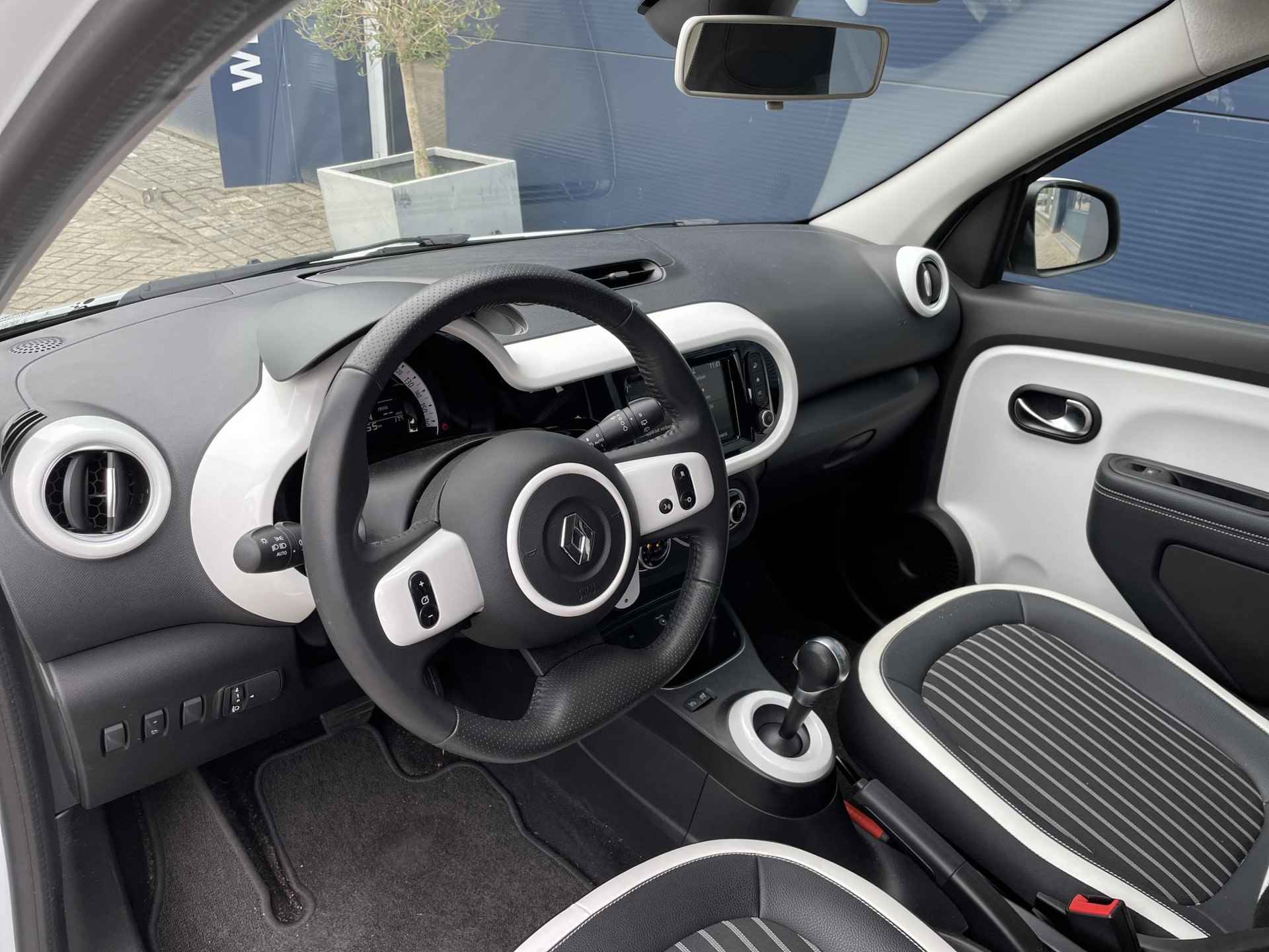 Renault Twingo Z.E. R80 Intens "Clima, Carplay/Android Auto" SUBSIDIE/PRIVATE Lease mogelijk! - 24/33