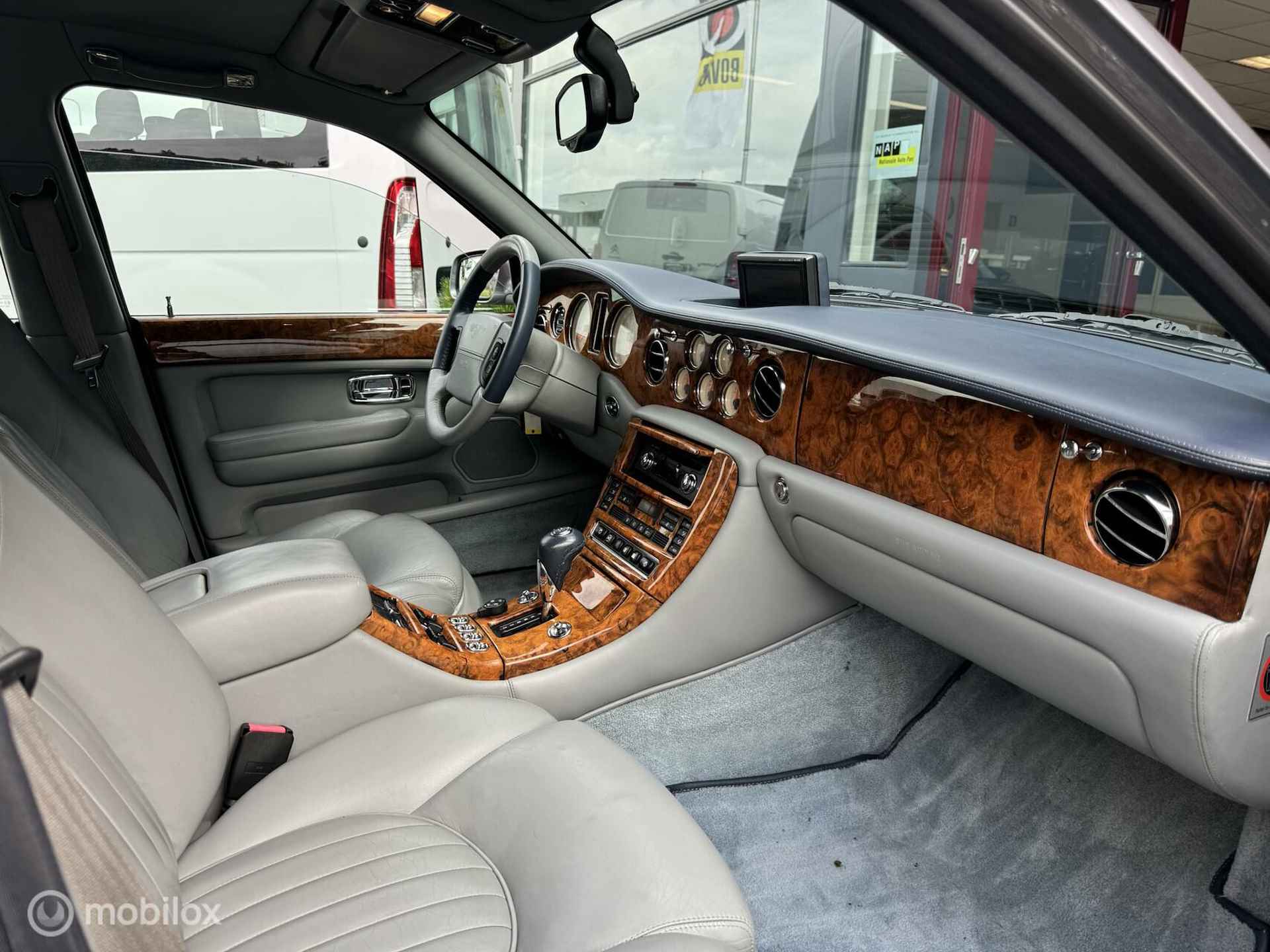 Bentley Arnage 6.8 V8 Red Label - 9/31